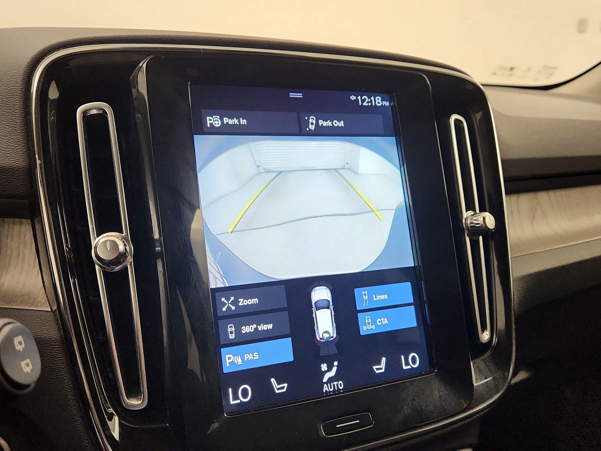 Thumbnail: 2020 Volvo XC40 - 15