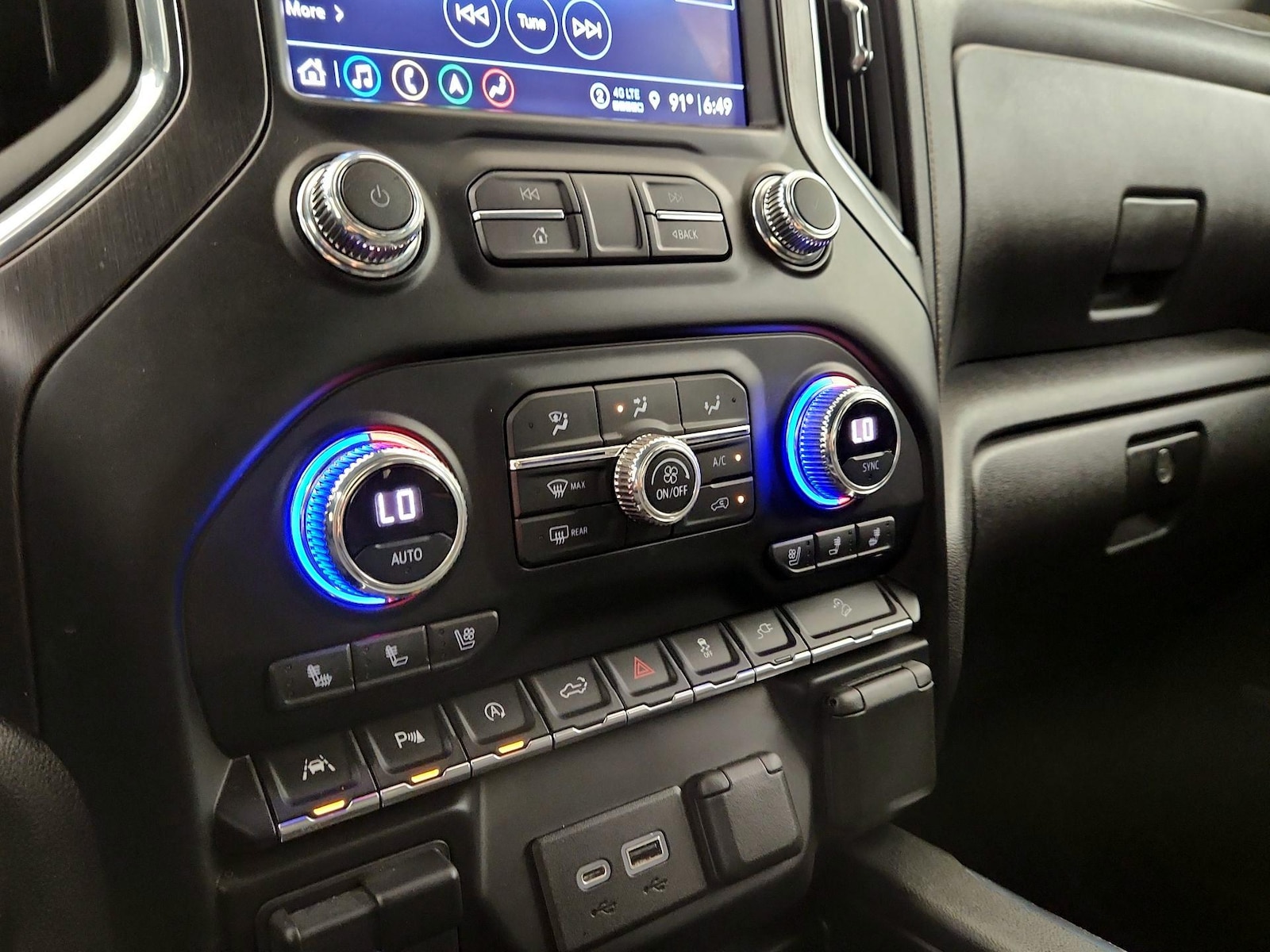 2021 GMC Sierra 1500 AT4 - Photo 17