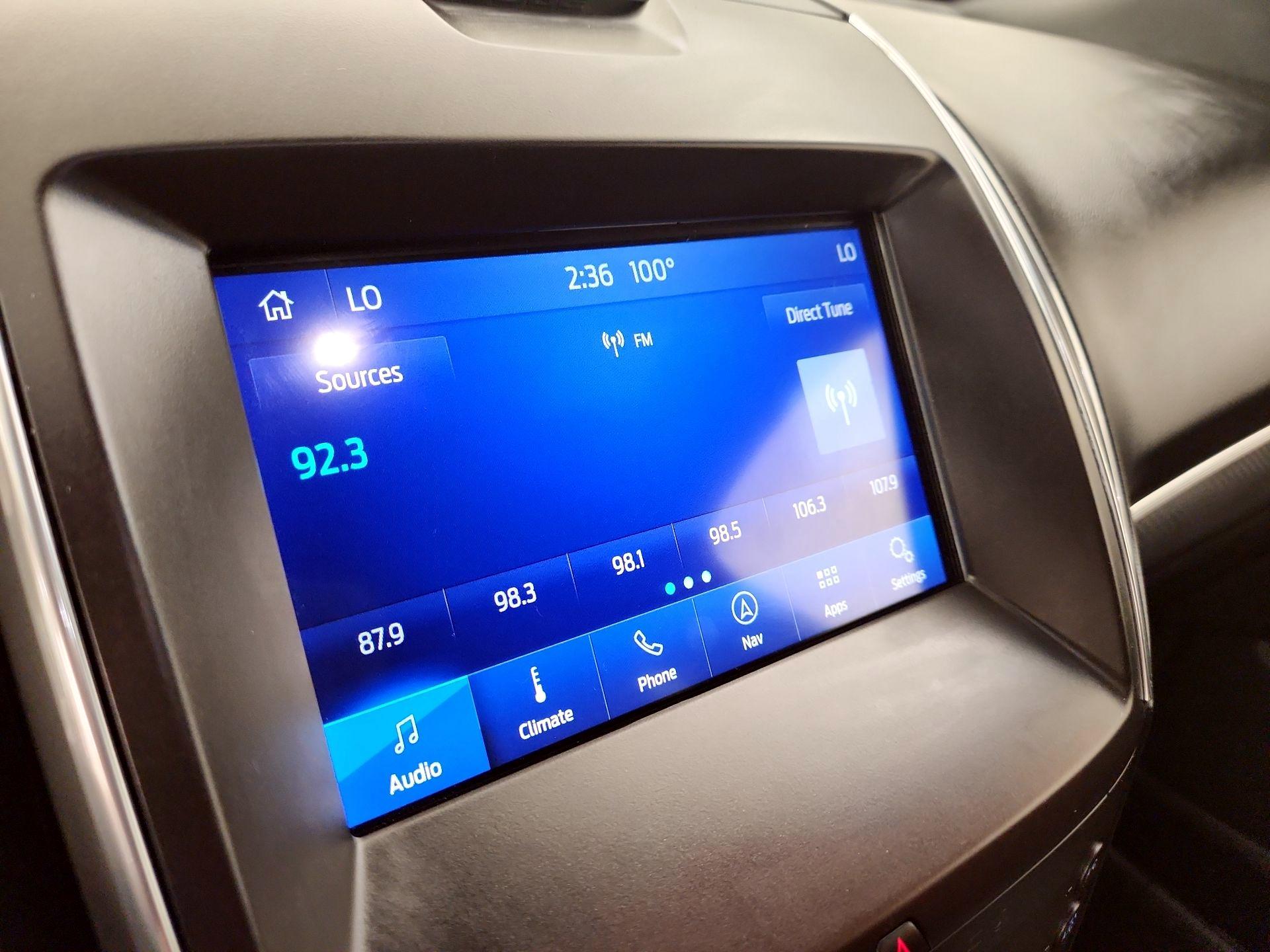 Thumbnail: 2020 Ford Edge - 16