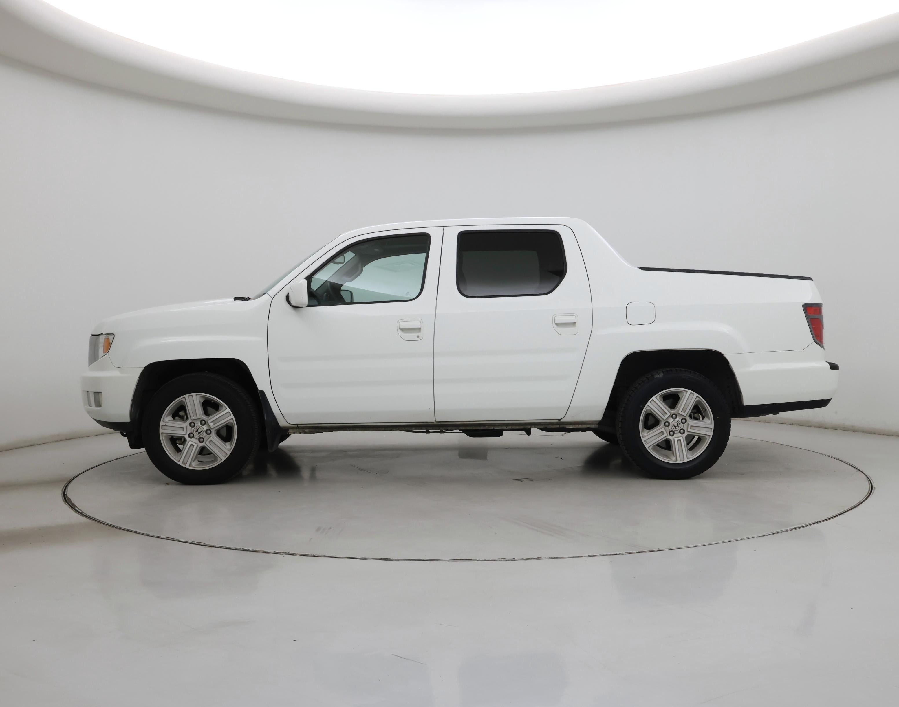 Thumbnail: 2014 Honda Ridgeline - 3