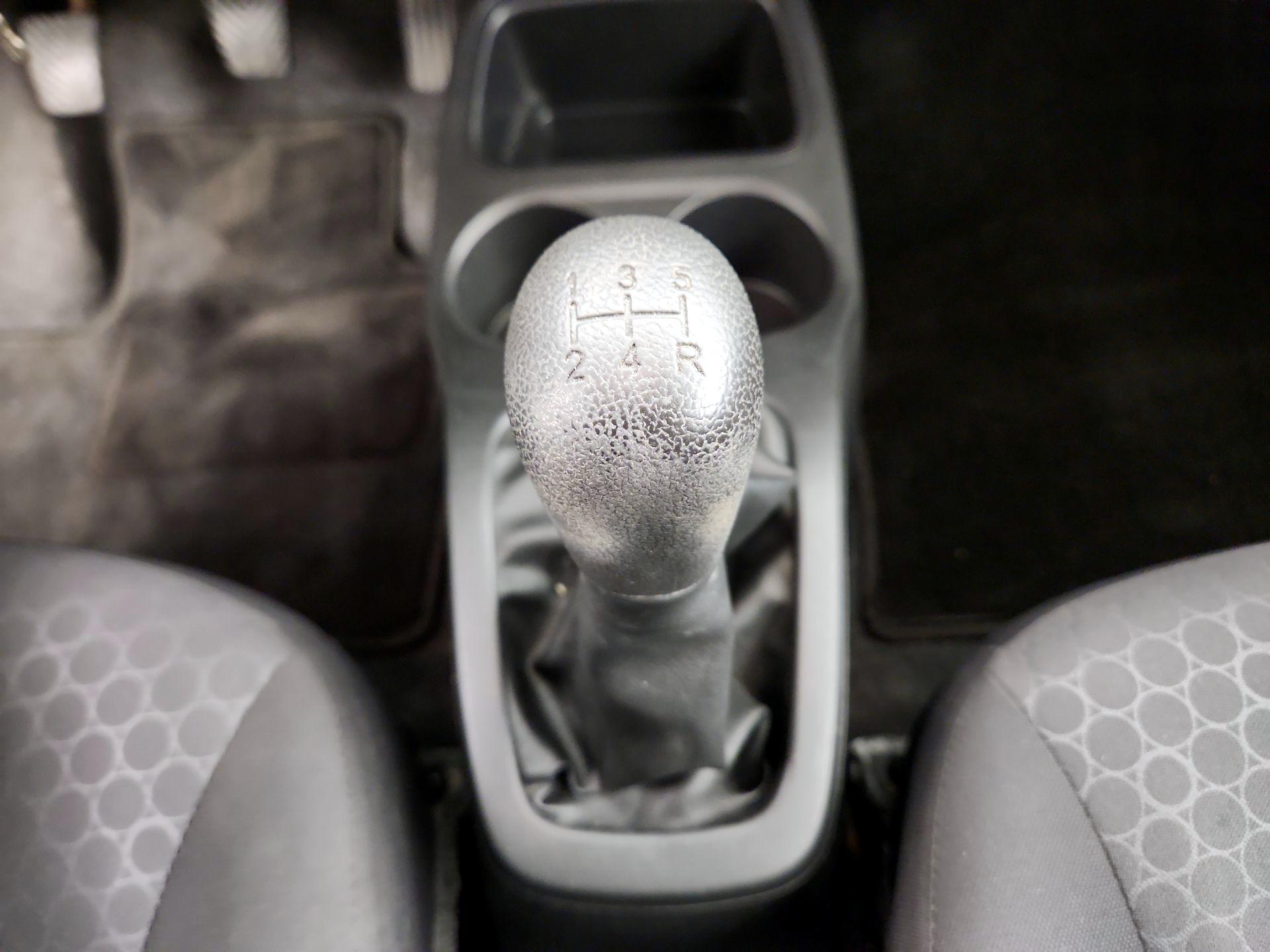 Thumbnail: 2015 Mitsubishi Mirage - 16