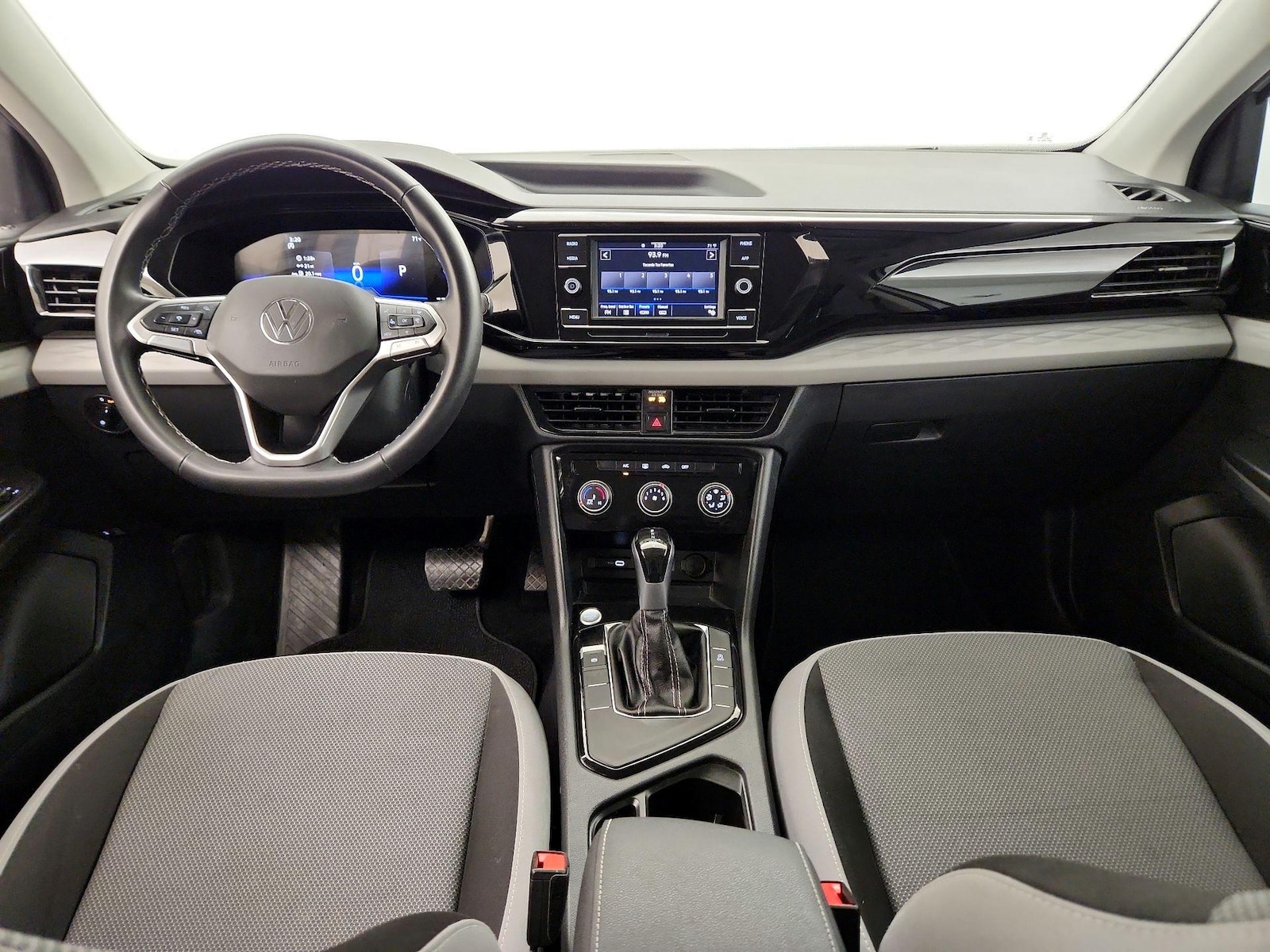 2024 Volkswagen Taos S - Photo 10
