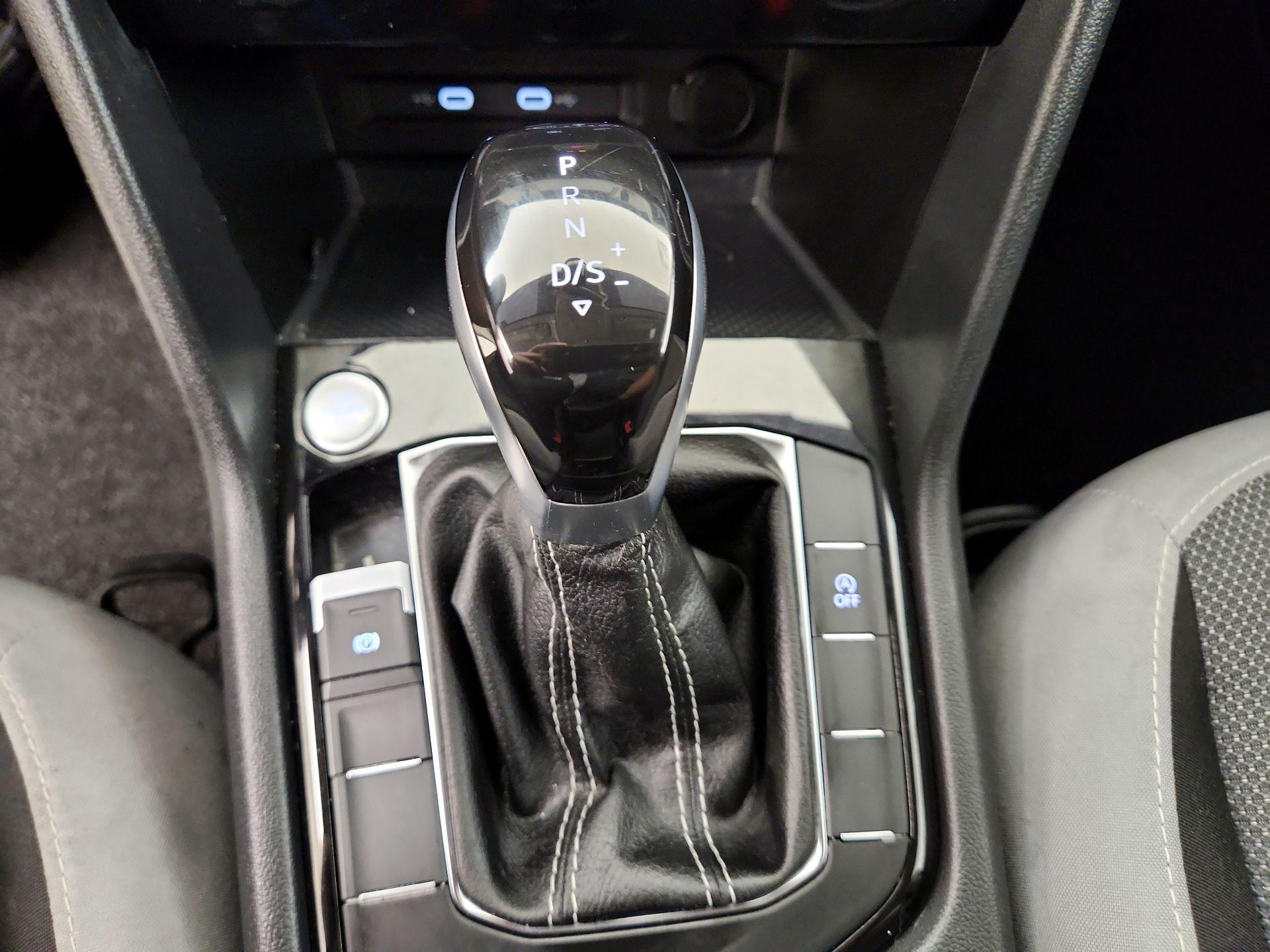Thumbnail: 2024 Volkswagen Taos - 17