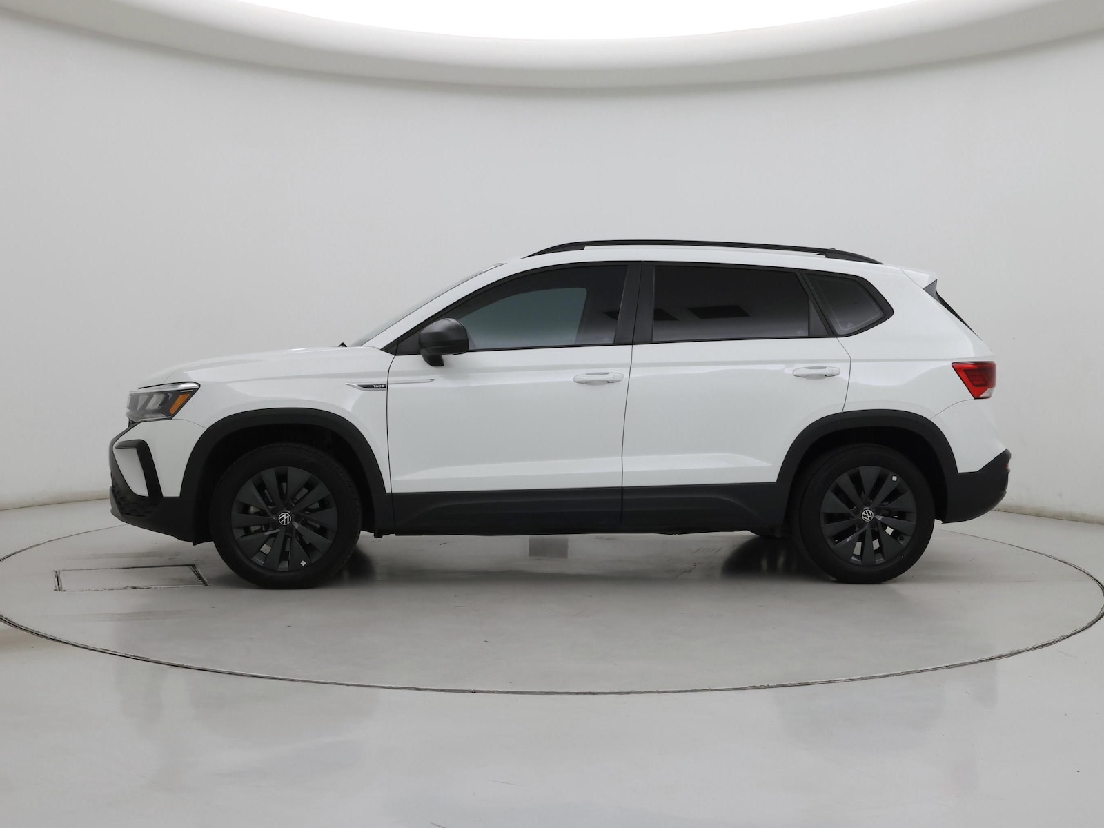2024 Volkswagen Taos S - Photo 4