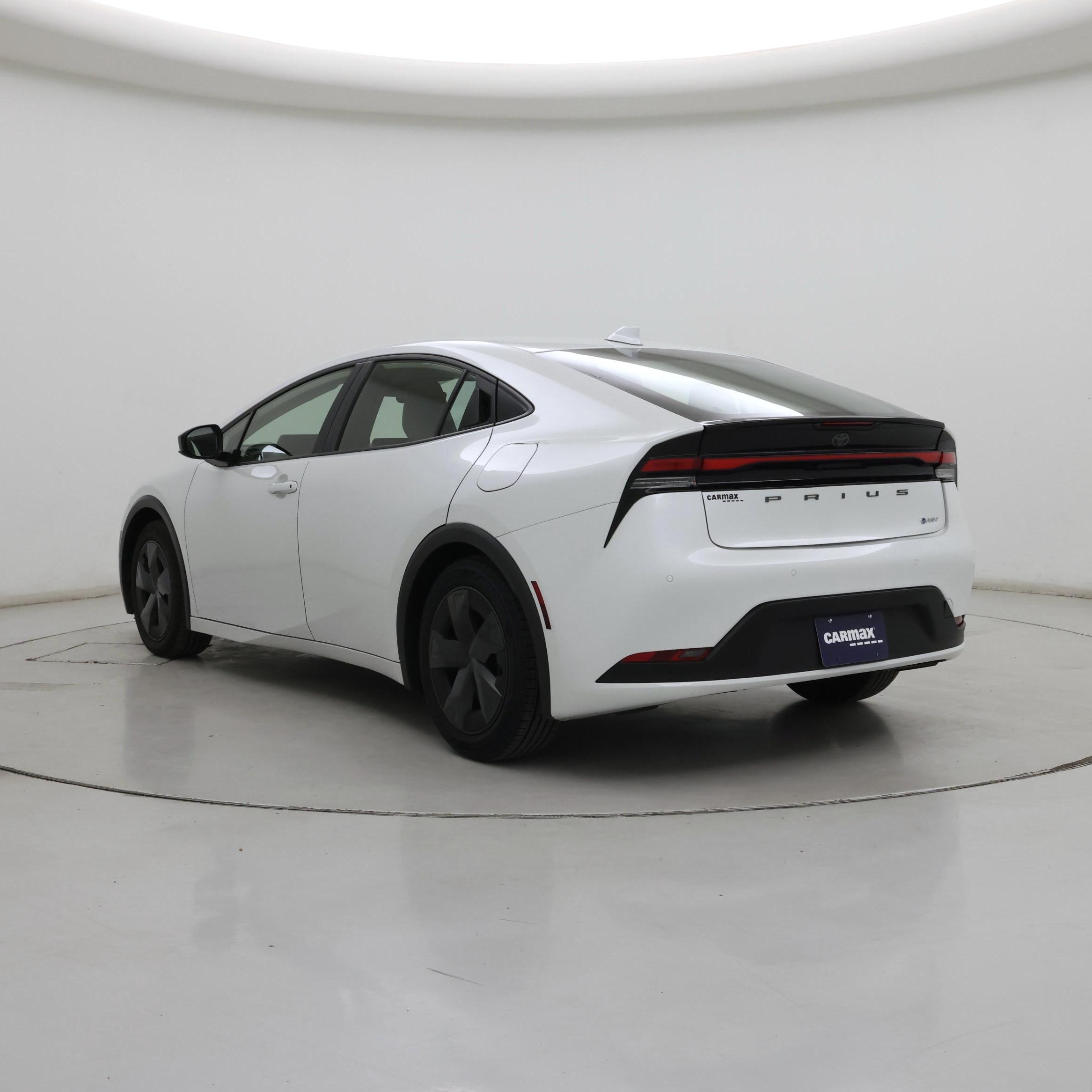 Thumbnail: 2025 Toyota Prius - 2