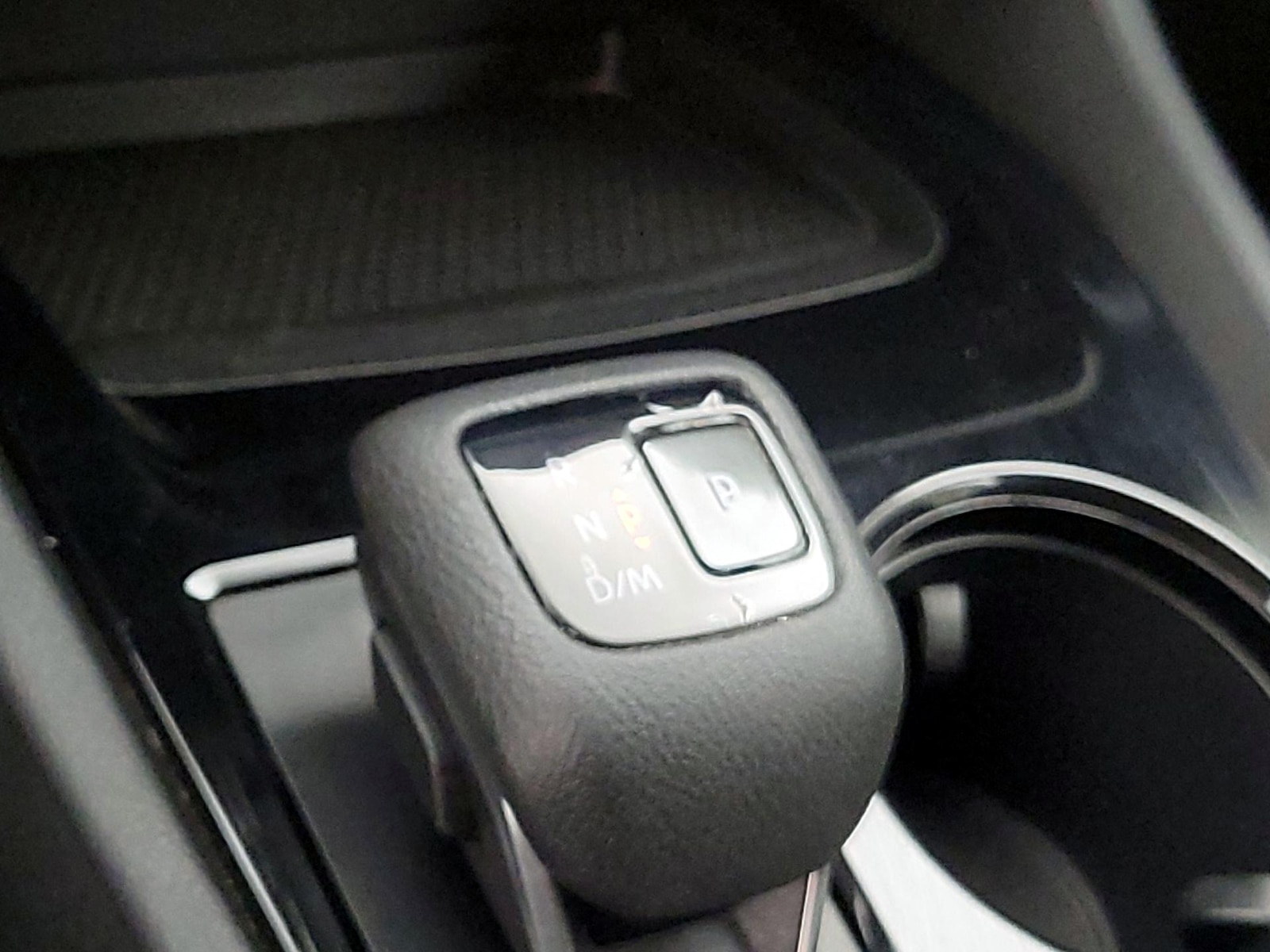 2024 Nissan Rogue SV - Photo 18
