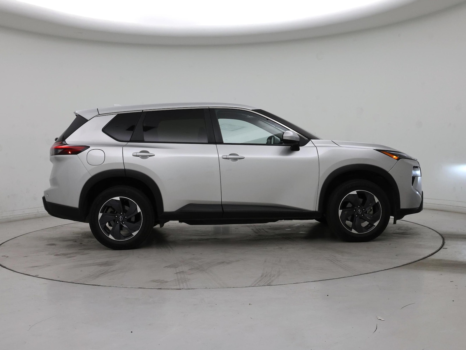 2024 Nissan Rogue SV - Photo 8
