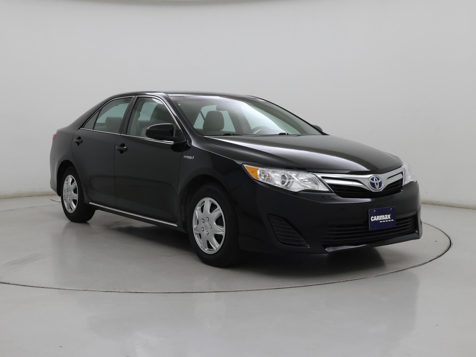 2014 Toyota Camry XLE Hybrid - Photo 2
