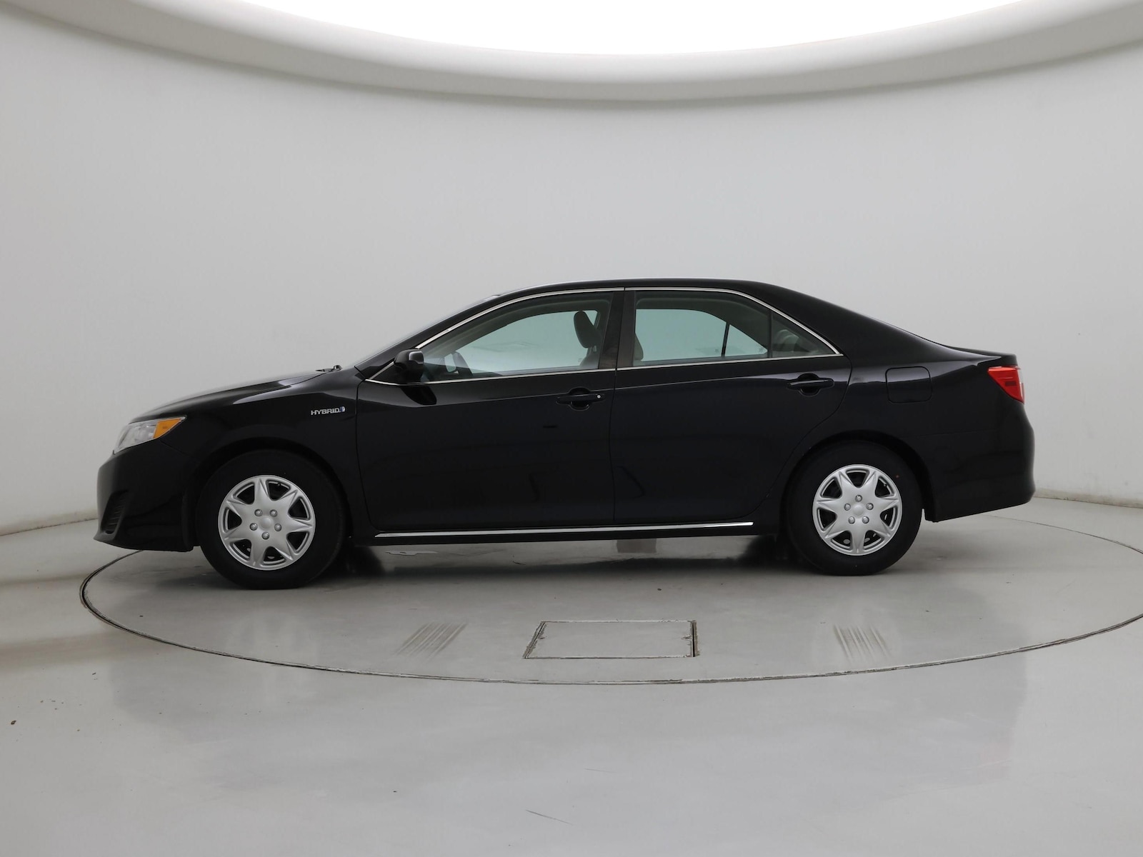 2014 Toyota Camry XLE Hybrid - Photo 4