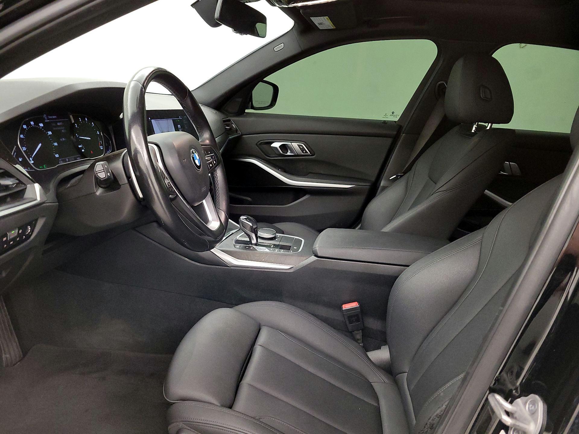 Thumbnail: 2021 BMW 3 Series - 11