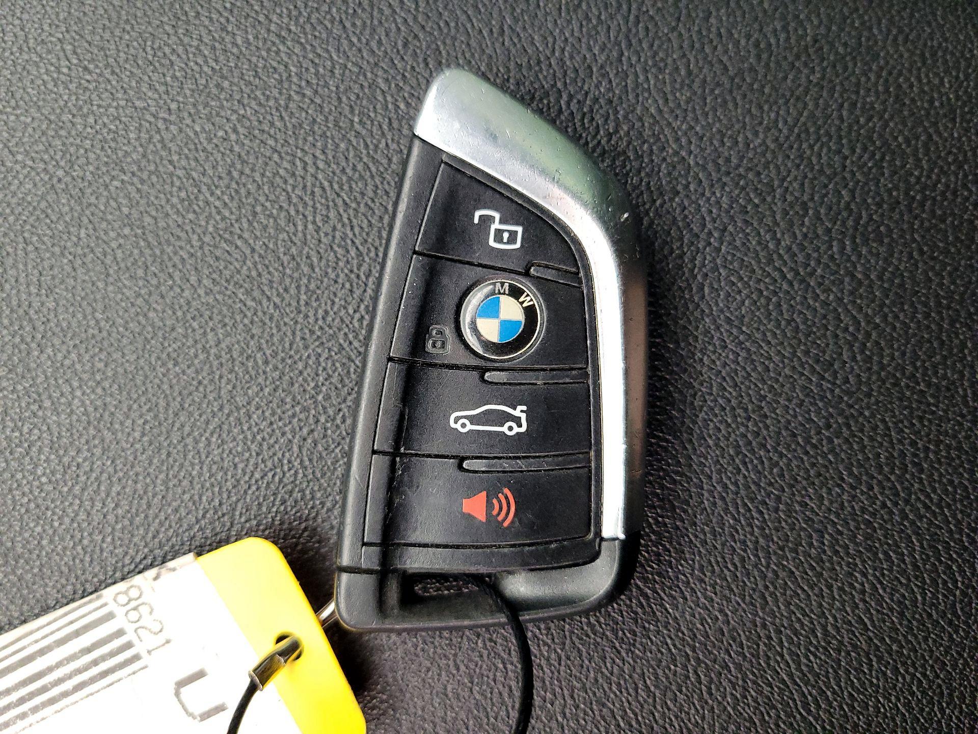 Thumbnail: 2021 BMW 3 Series - 19