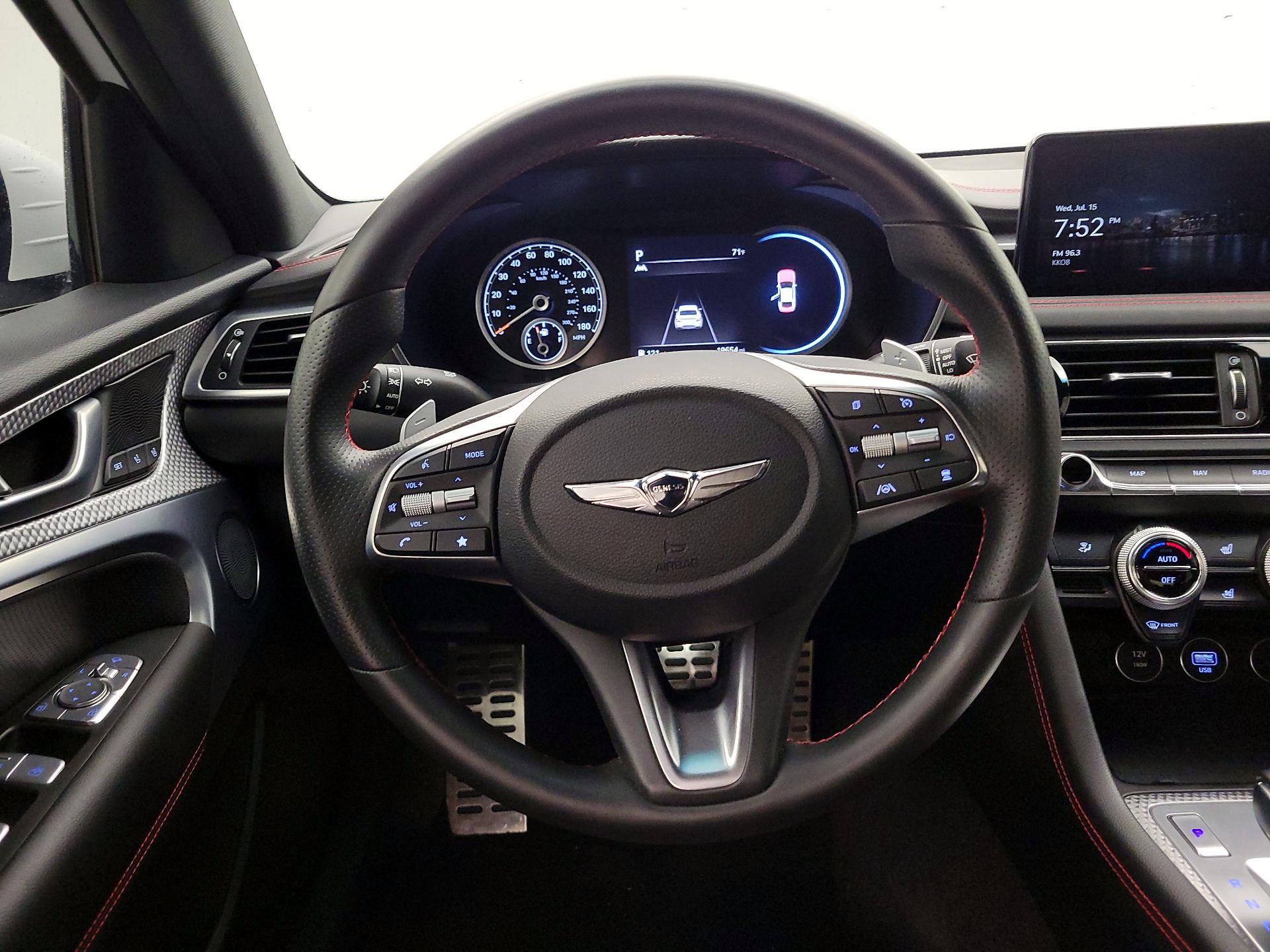 Thumbnail: 2023 Genesis G70 - 10