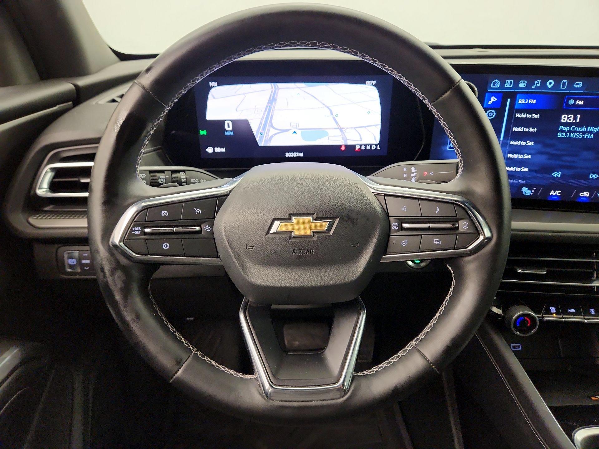 Thumbnail: 2025 Chevrolet Traverse - 10