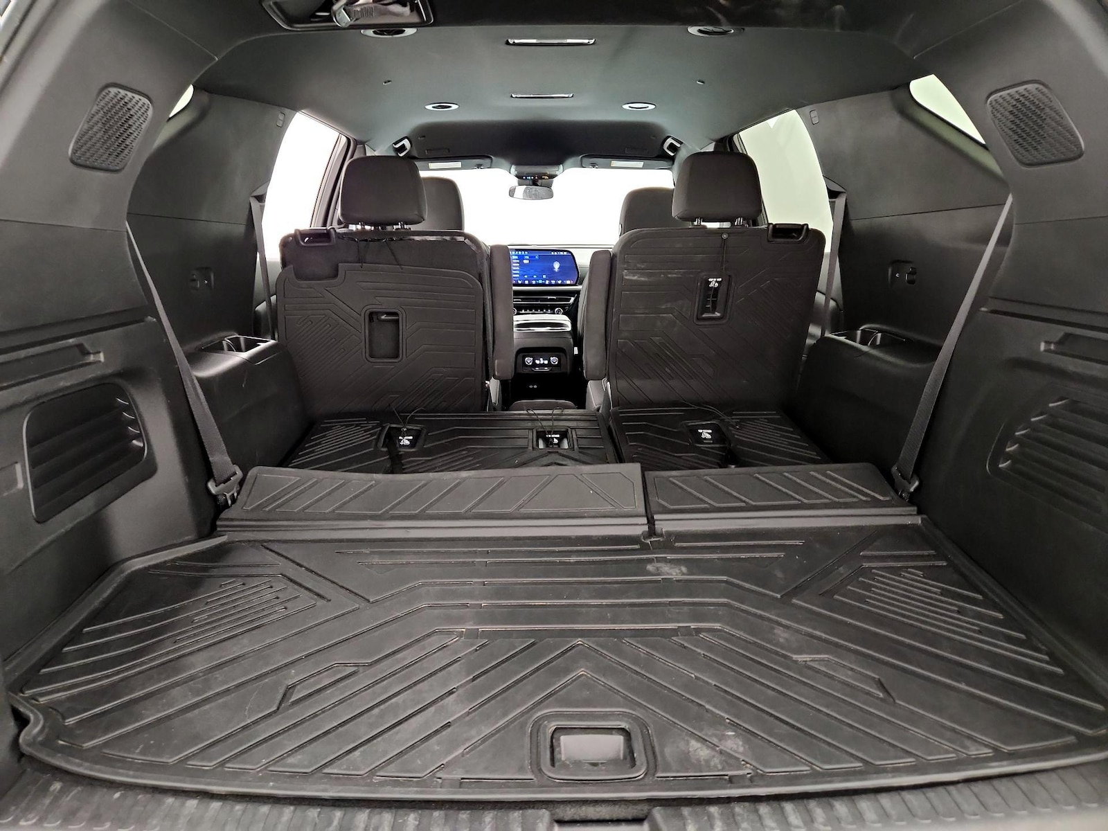 2025 Chevrolet Traverse LT - Photo 23