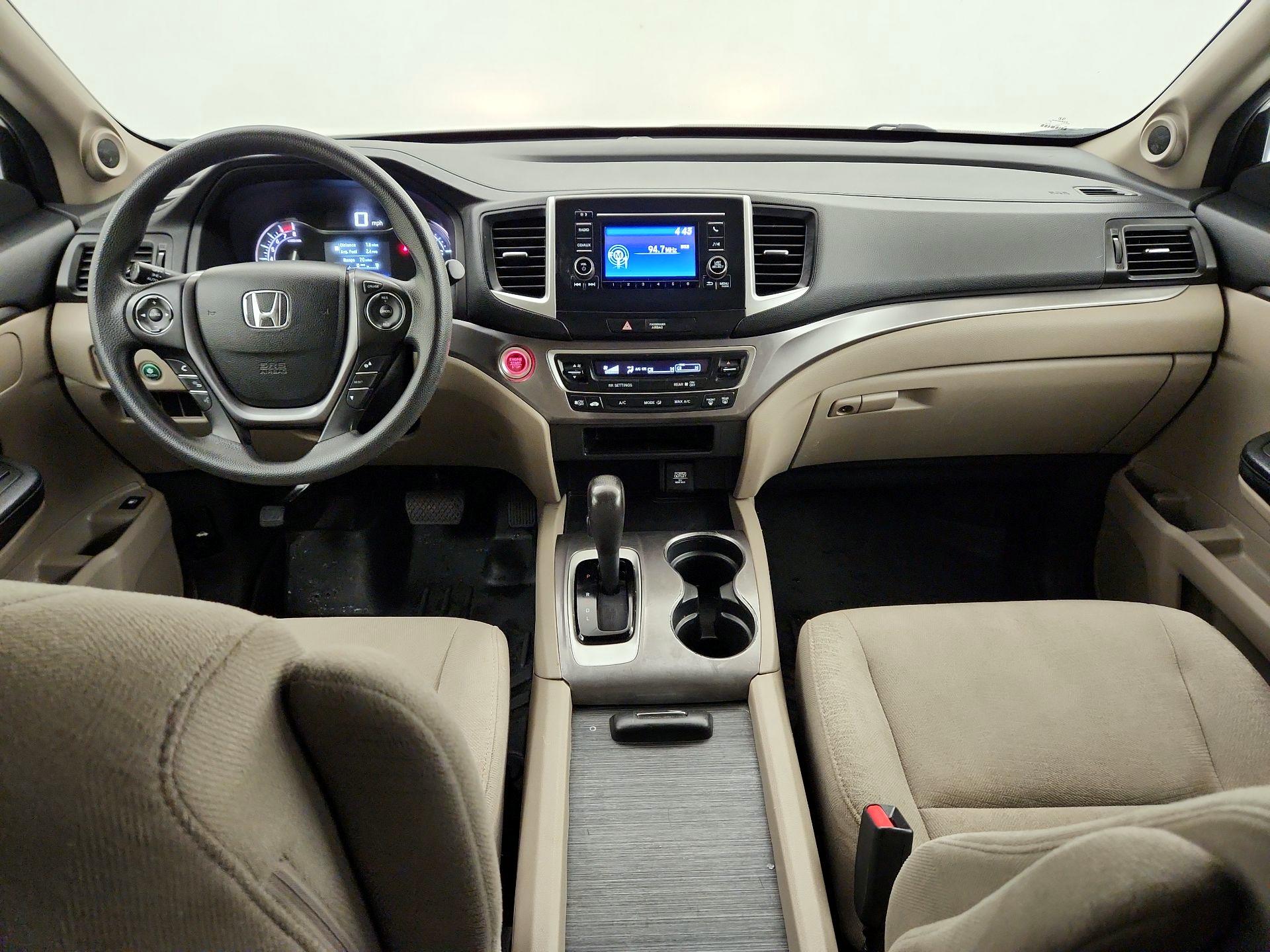 Thumbnail: 2016 Honda Pilot - 9
