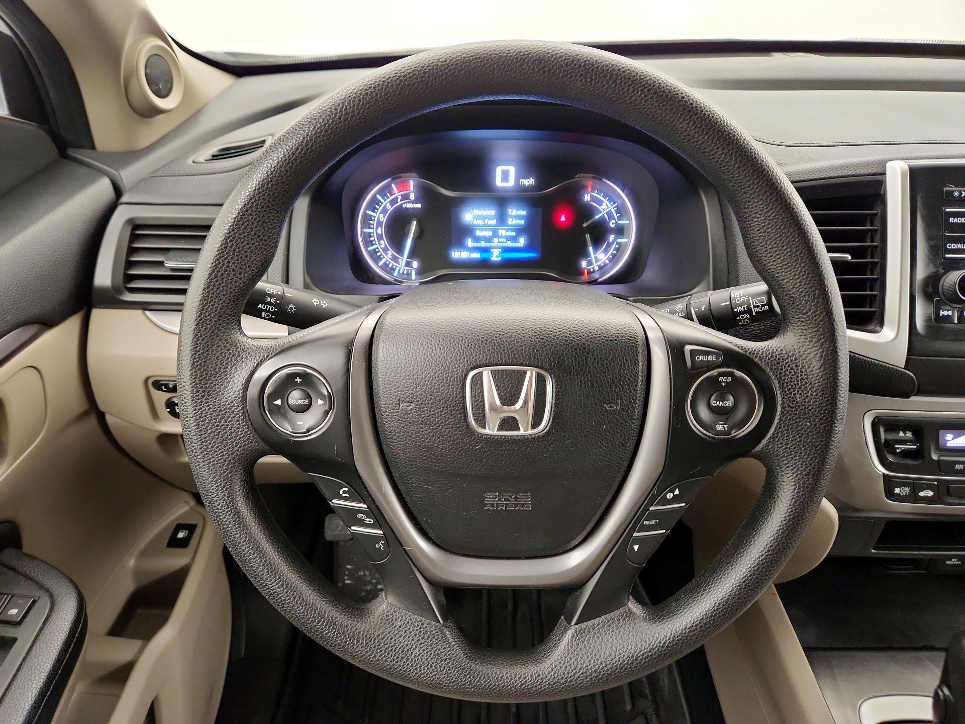 Thumbnail: 2016 Honda Pilot - 10