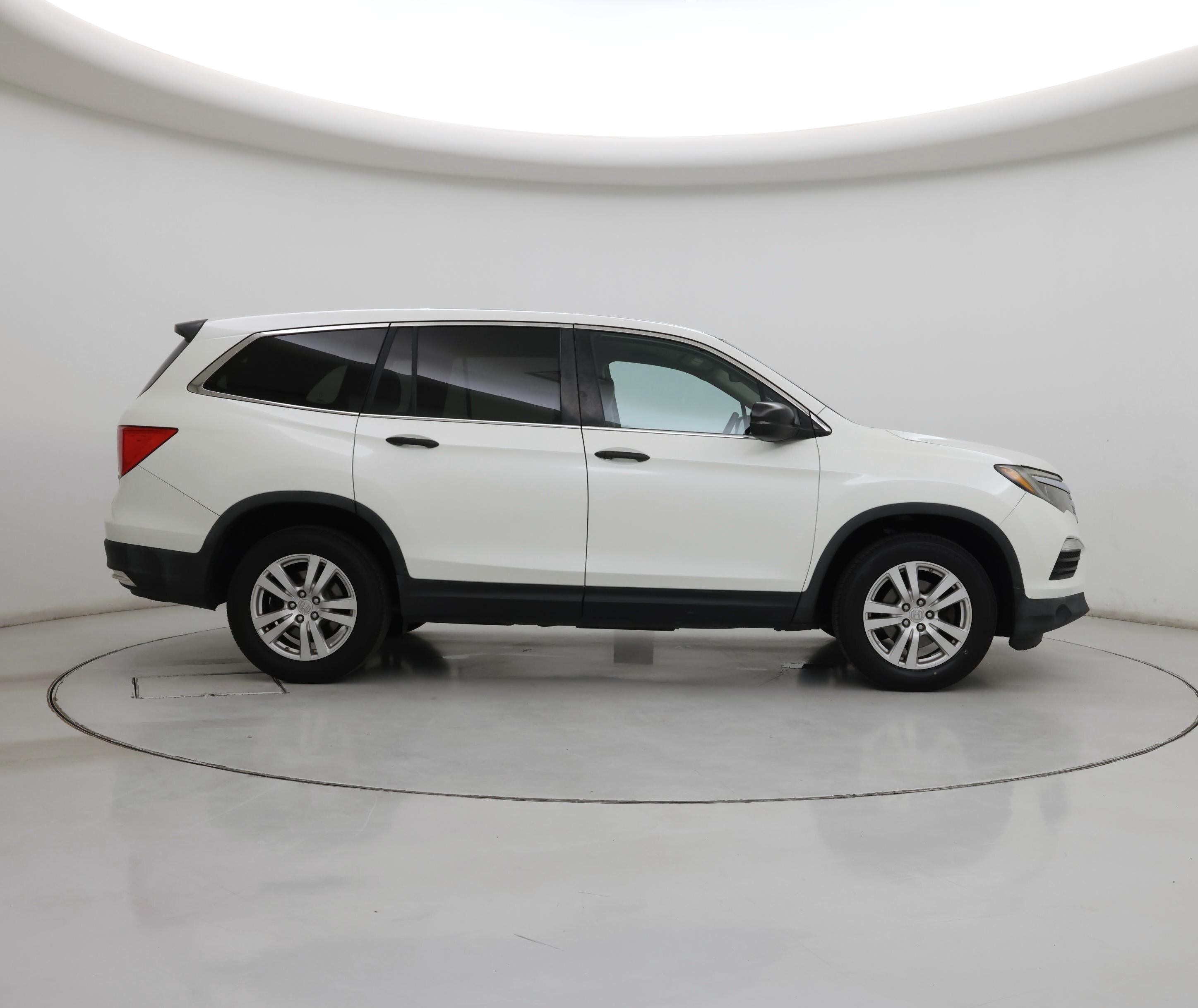 Thumbnail: 2016 Honda Pilot - 7