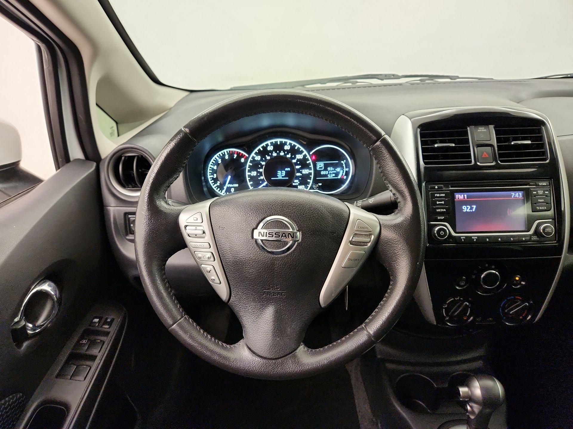 Thumbnail: 2016 Nissan Versa Note - 10