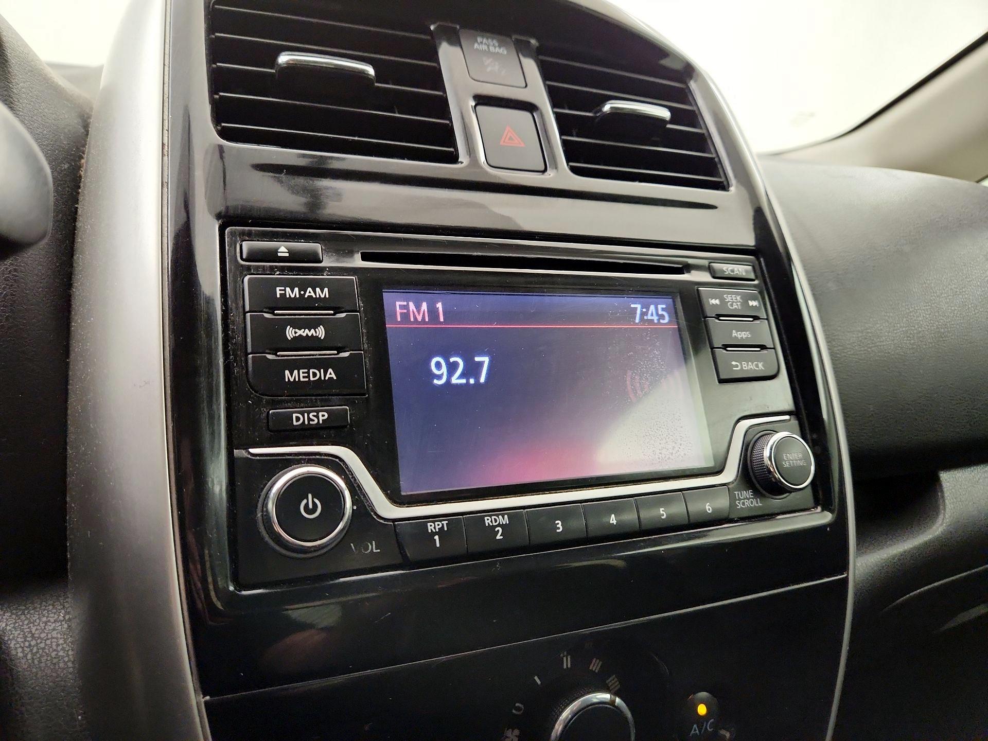 Thumbnail: 2016 Nissan Versa Note - 14