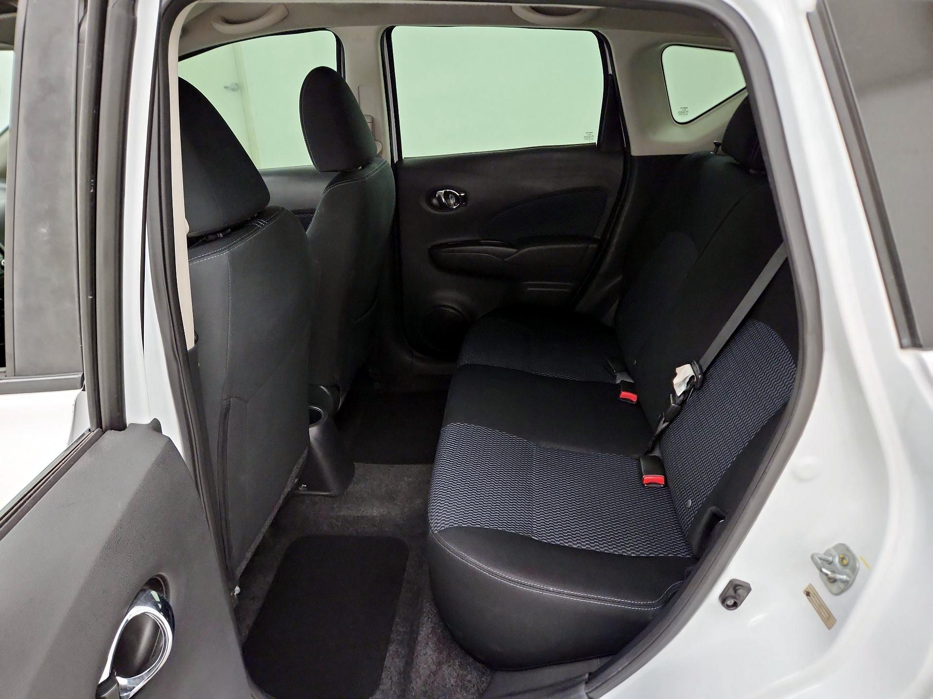 Thumbnail: 2016 Nissan Versa Note - 18