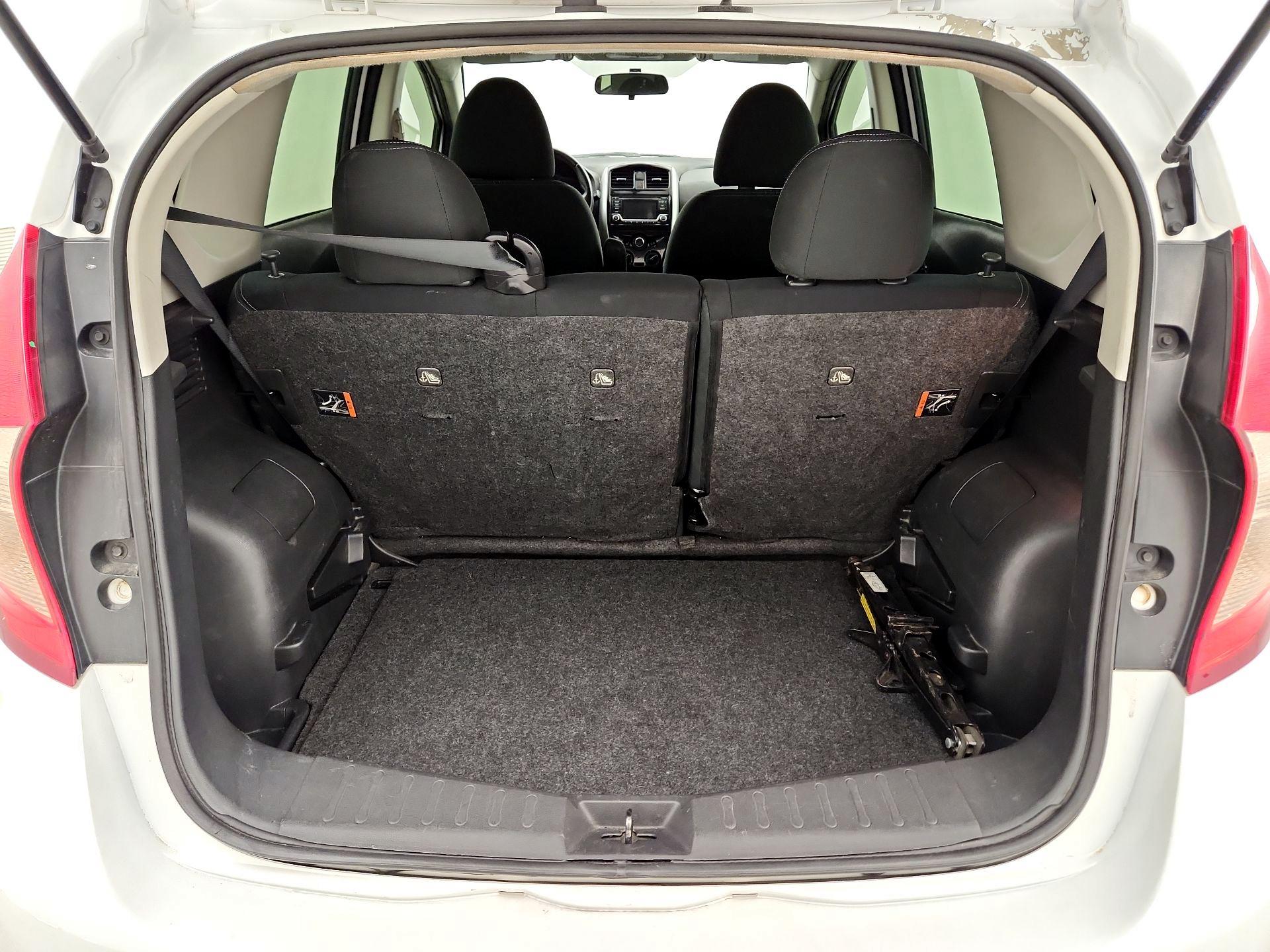 Thumbnail: 2016 Nissan Versa Note - 19