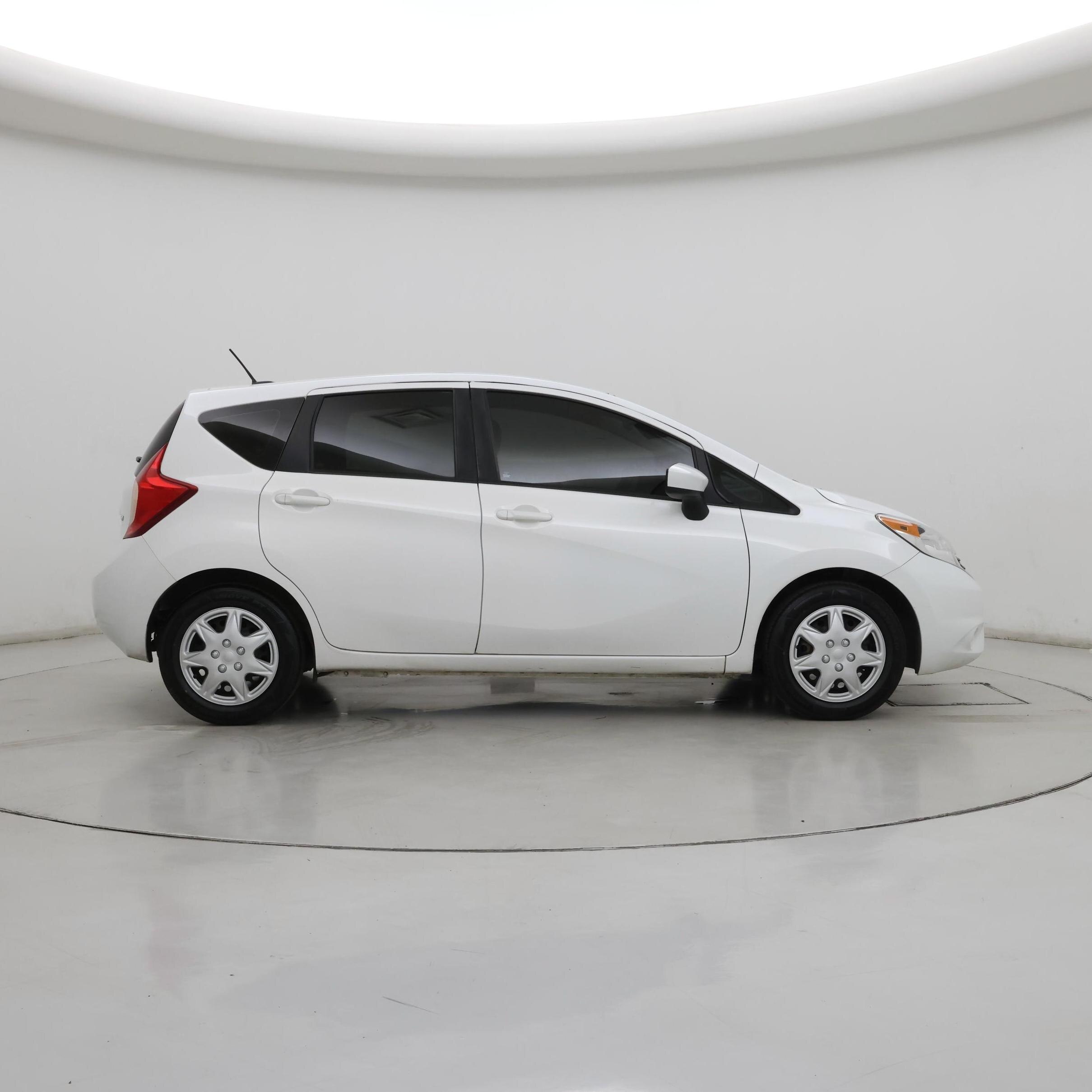 Thumbnail: 2016 Nissan Versa Note - 7