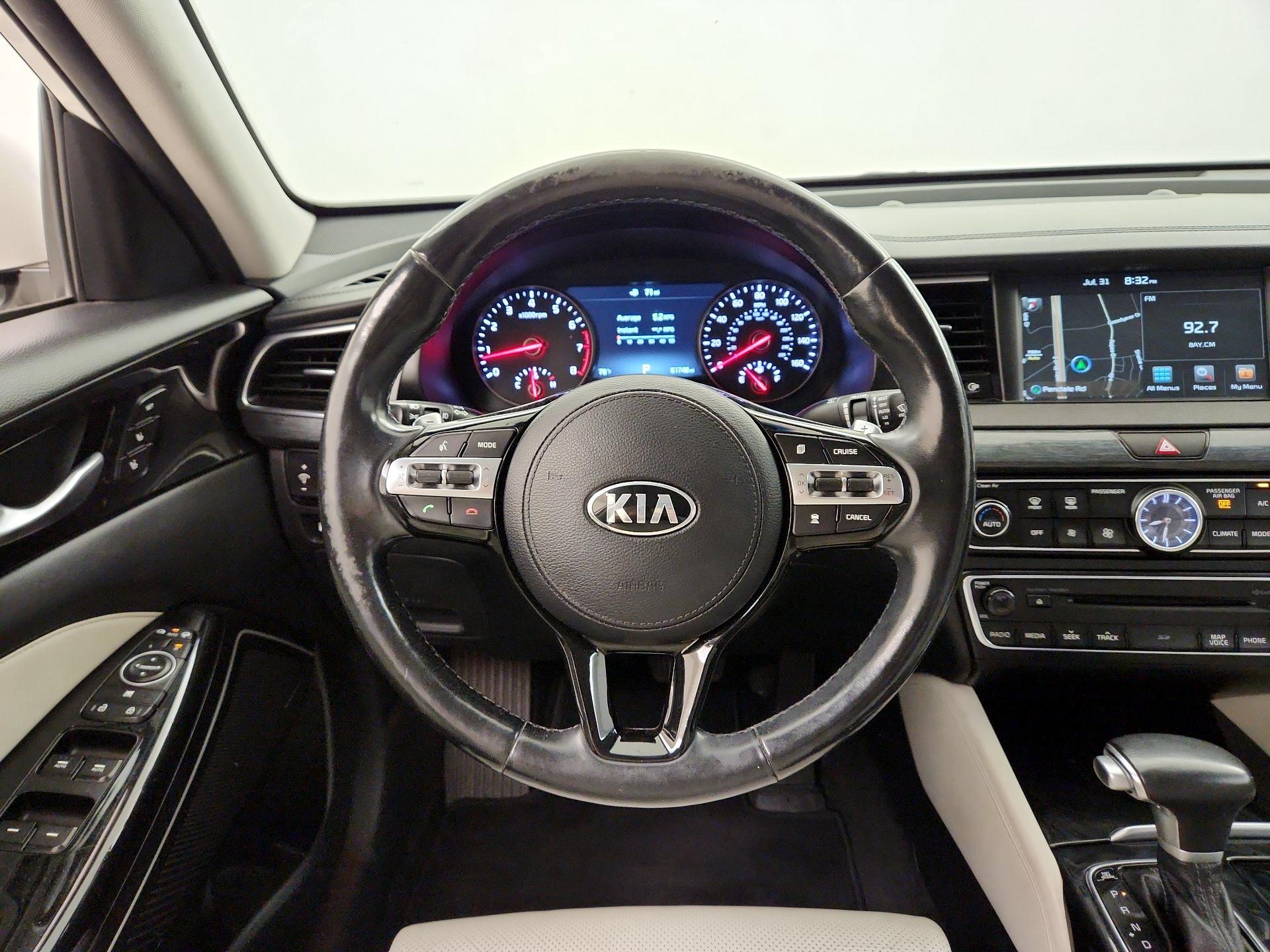 Thumbnail: 2017 Kia Cadenza - 10