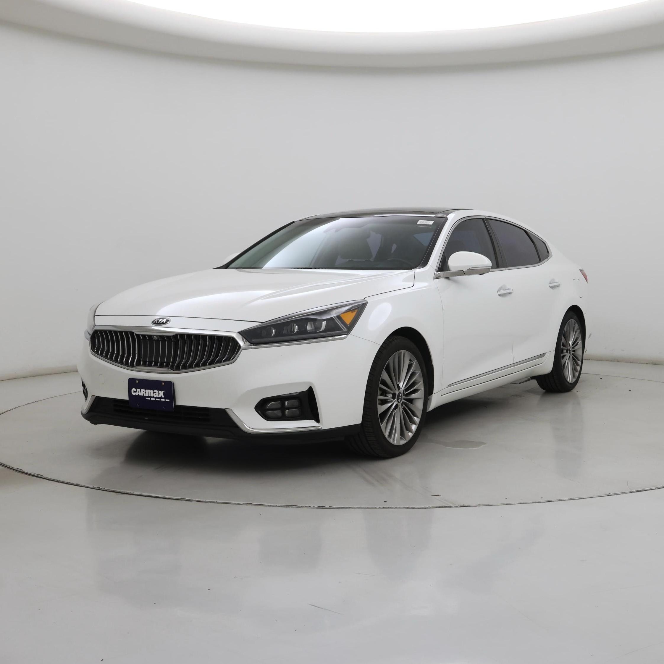 Thumbnail: 2017 Kia Cadenza - 4