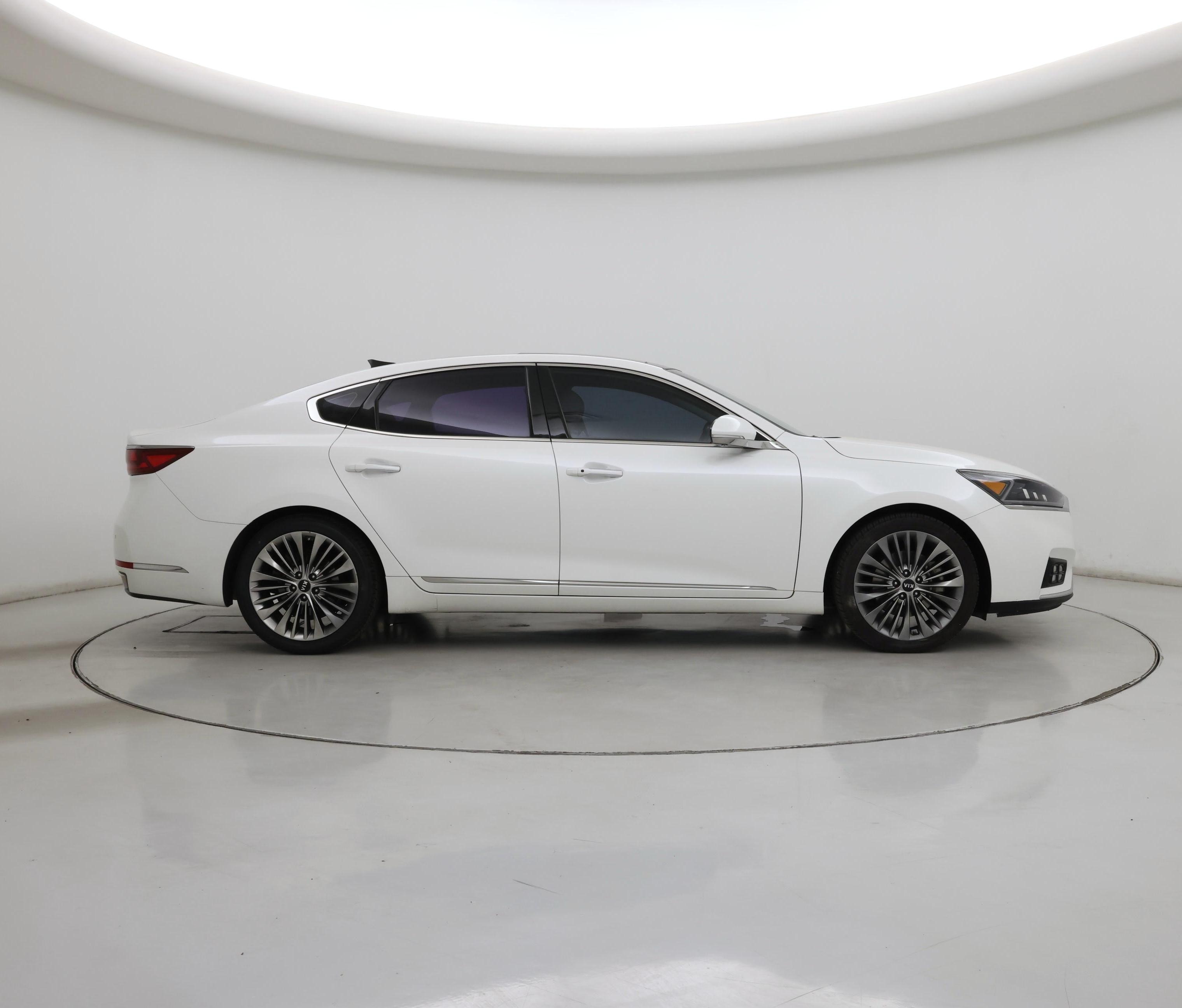 Thumbnail: 2017 Kia Cadenza - 7