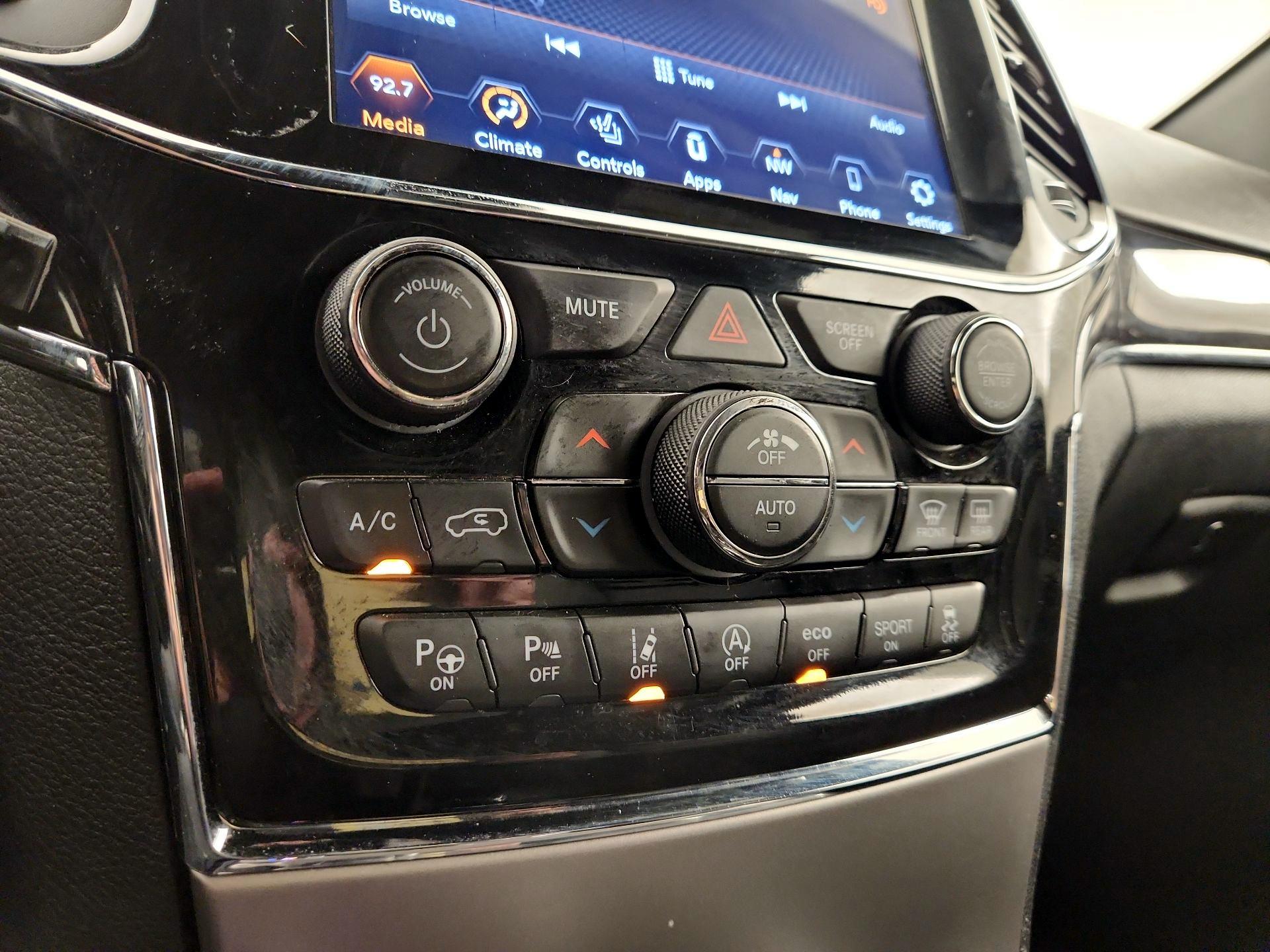 Thumbnail: 2021 Jeep Grand Cherokee - 17