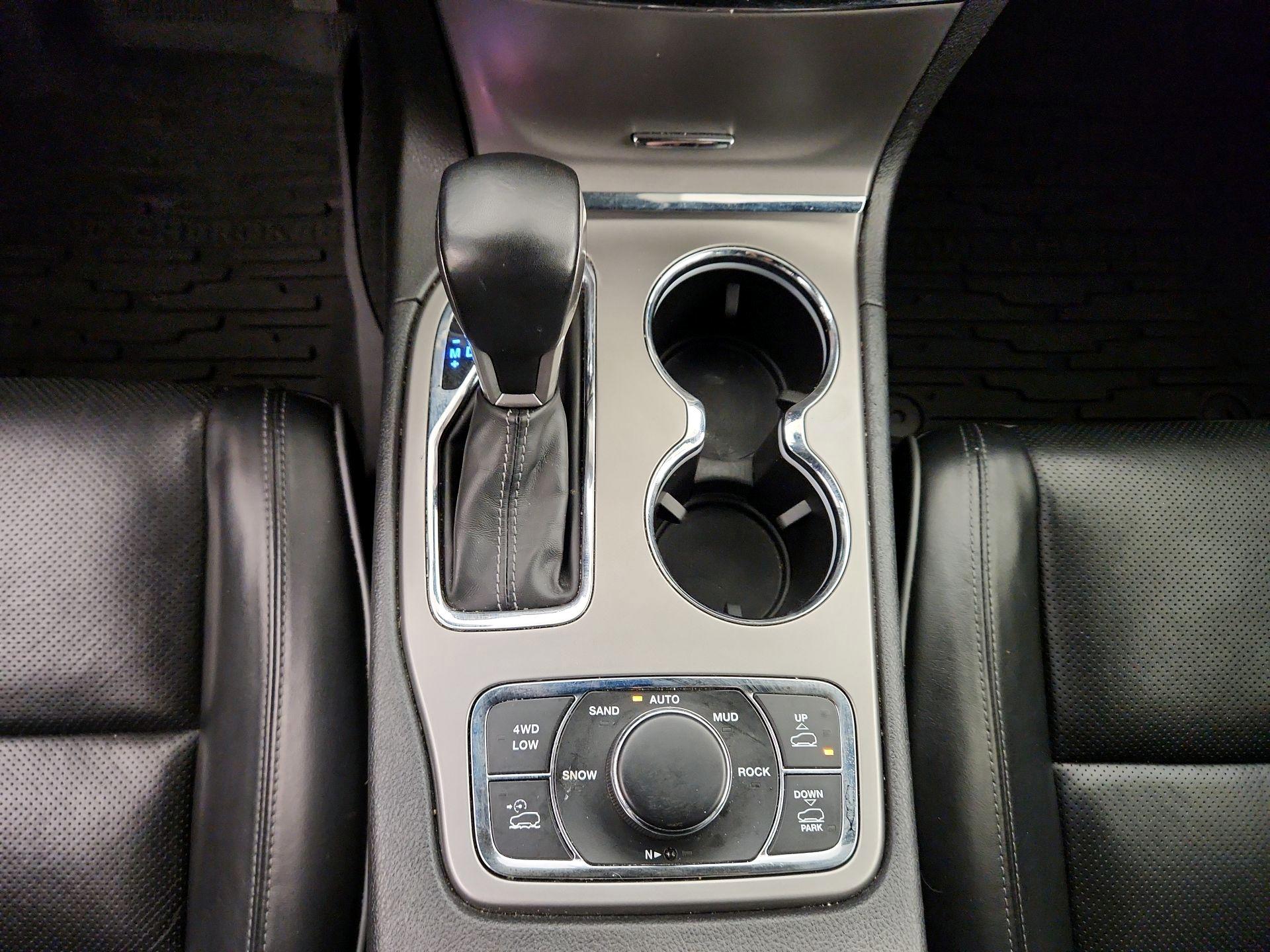 Thumbnail: 2021 Jeep Grand Cherokee - 18