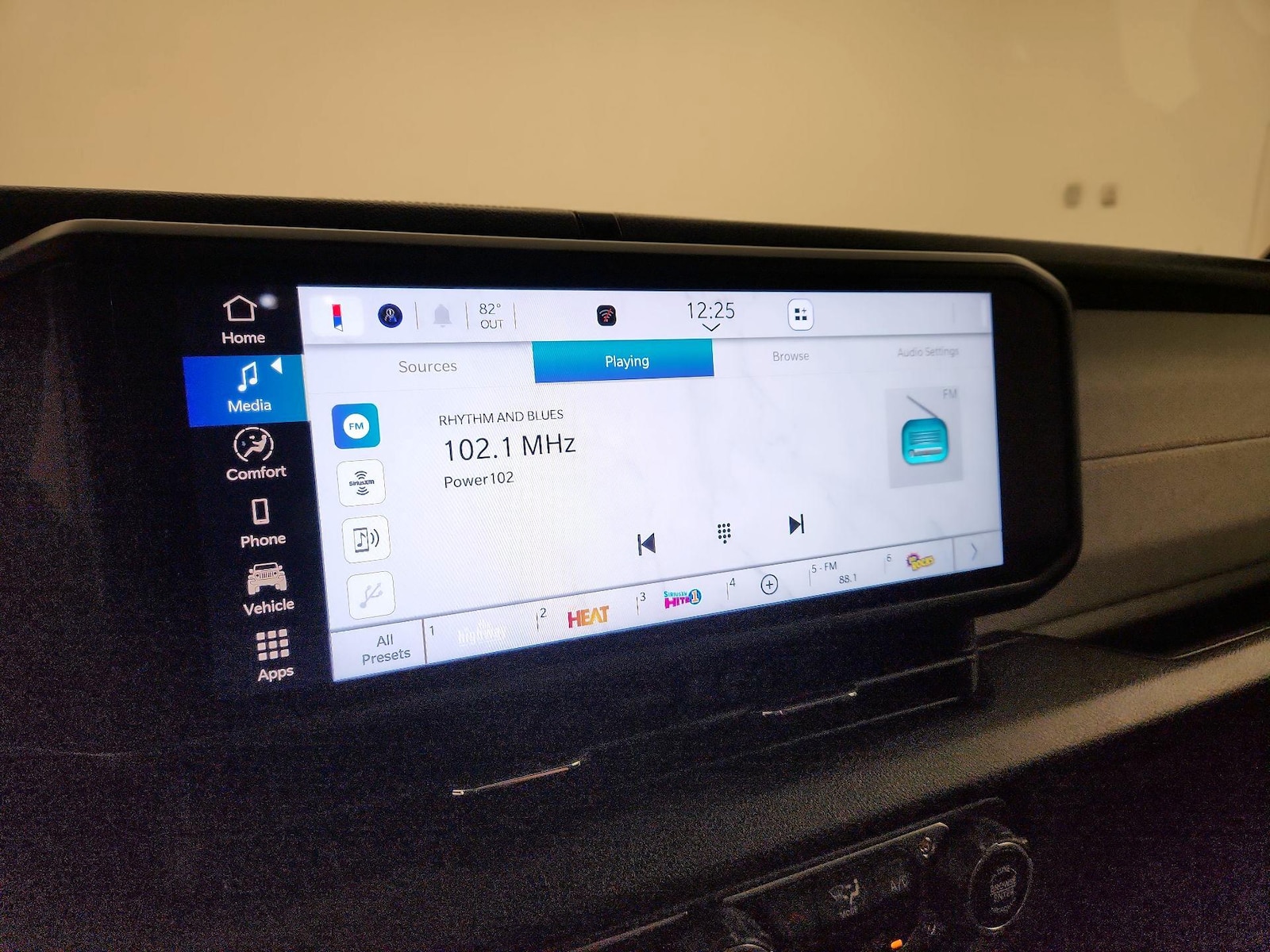 2025 Jeep Wrangler 2-Door Sport - Photo 16