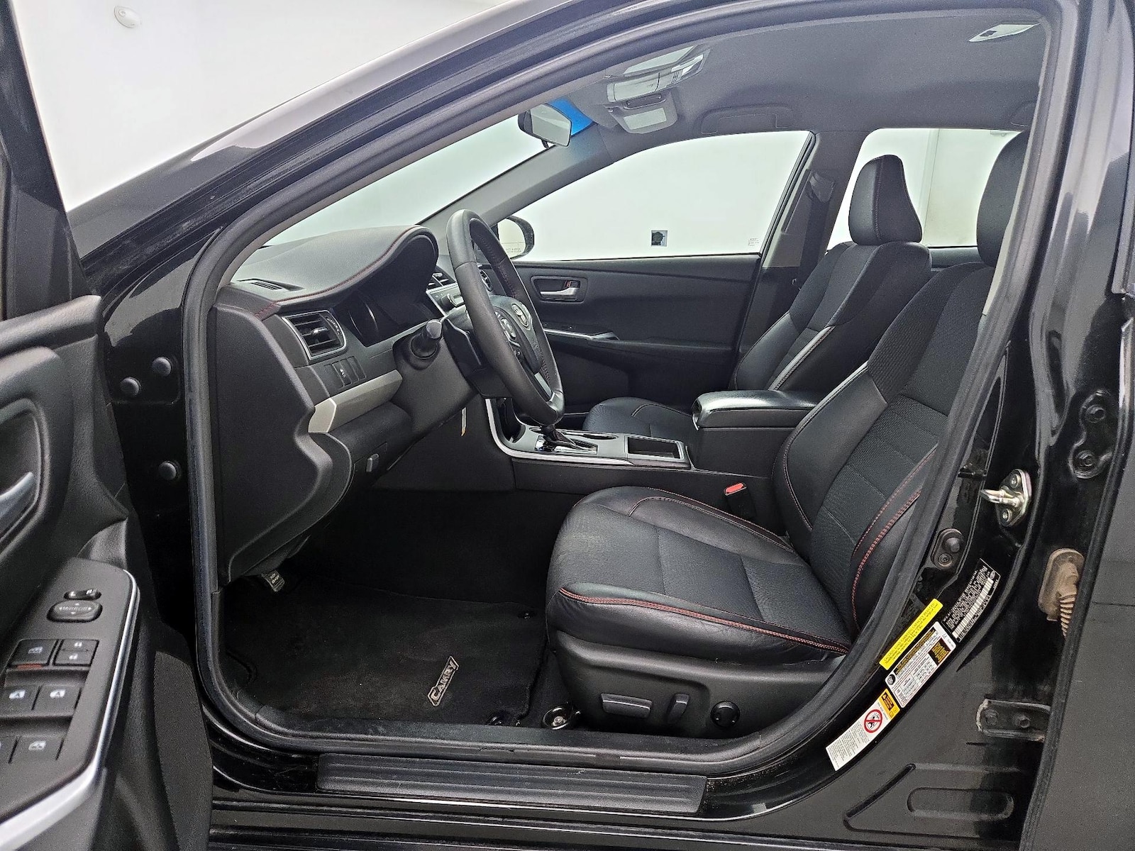 Power Seat(s) & Side Airbags