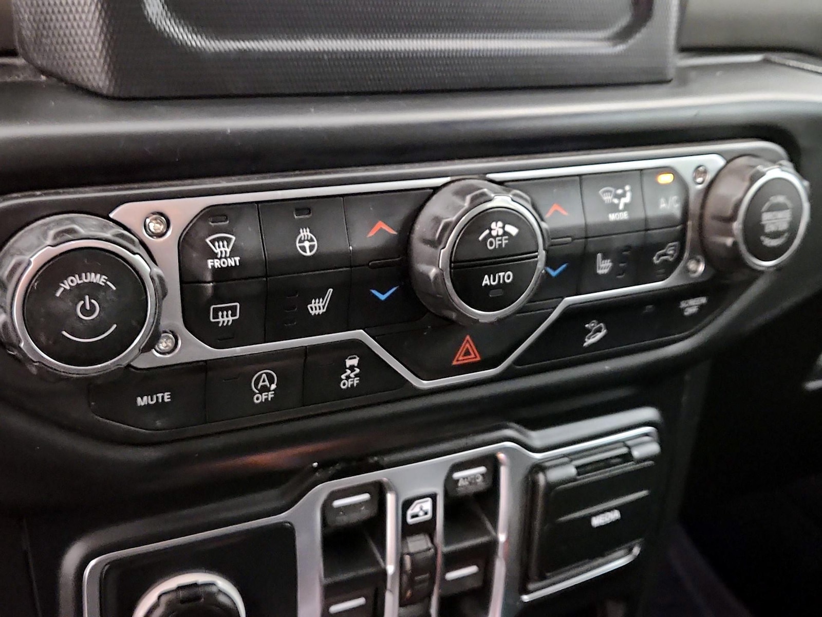 2018 Jeep All-New Wrangler Unlimited Sport S - Photo 16