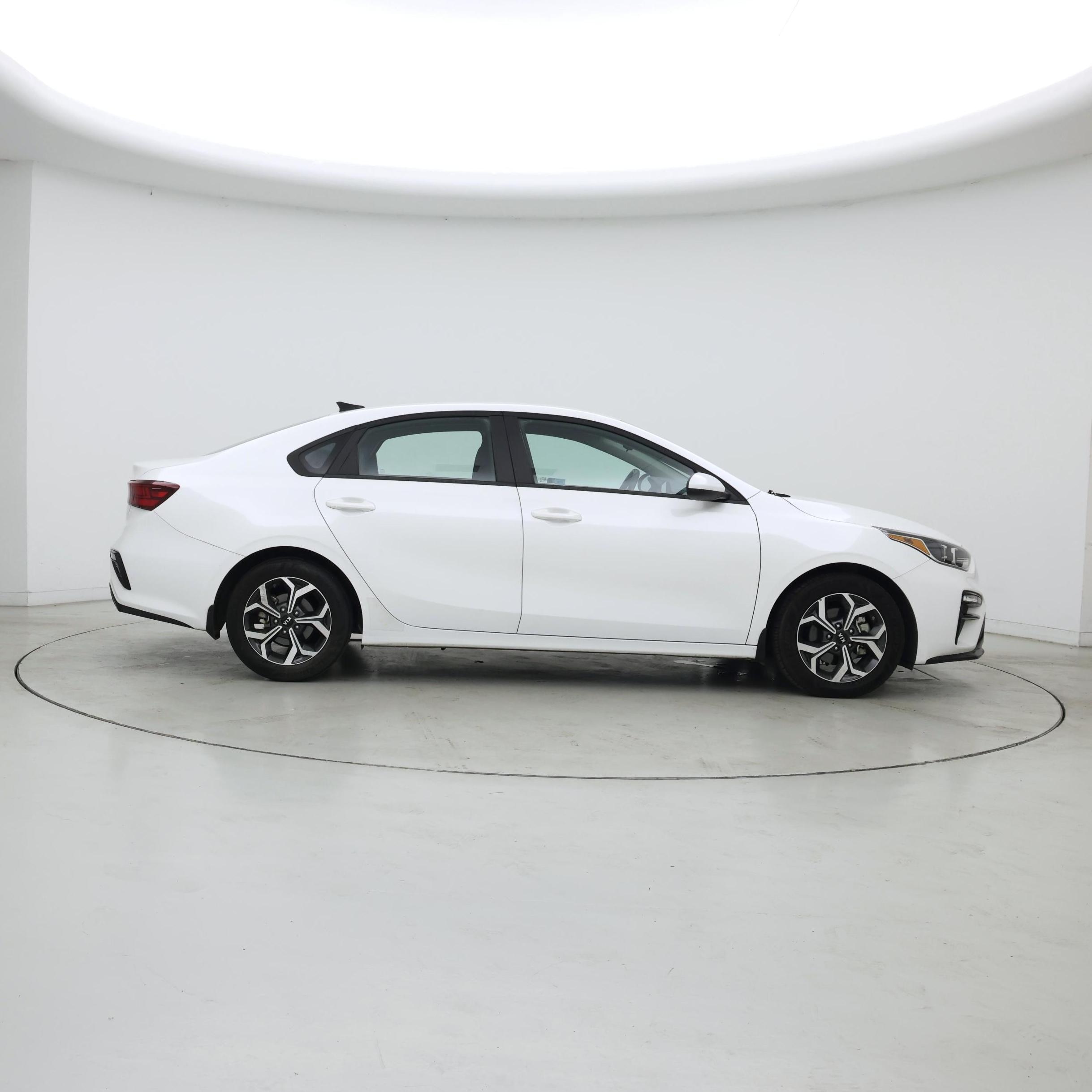 Thumbnail: 2021 Kia Forte - 7