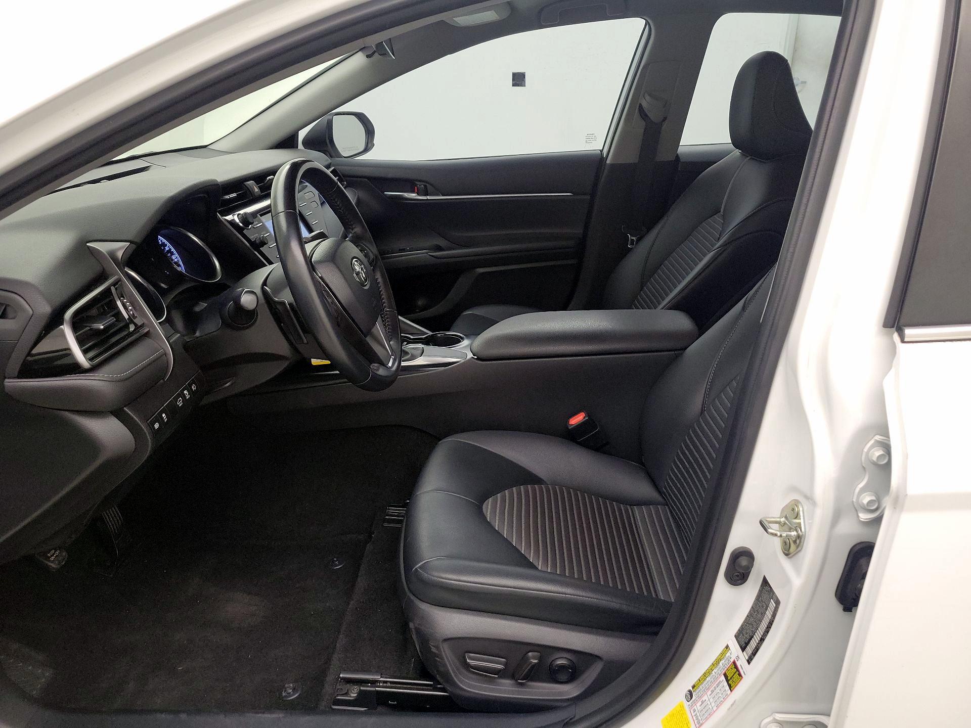 Thumbnail: 2020 Toyota Camry - 11