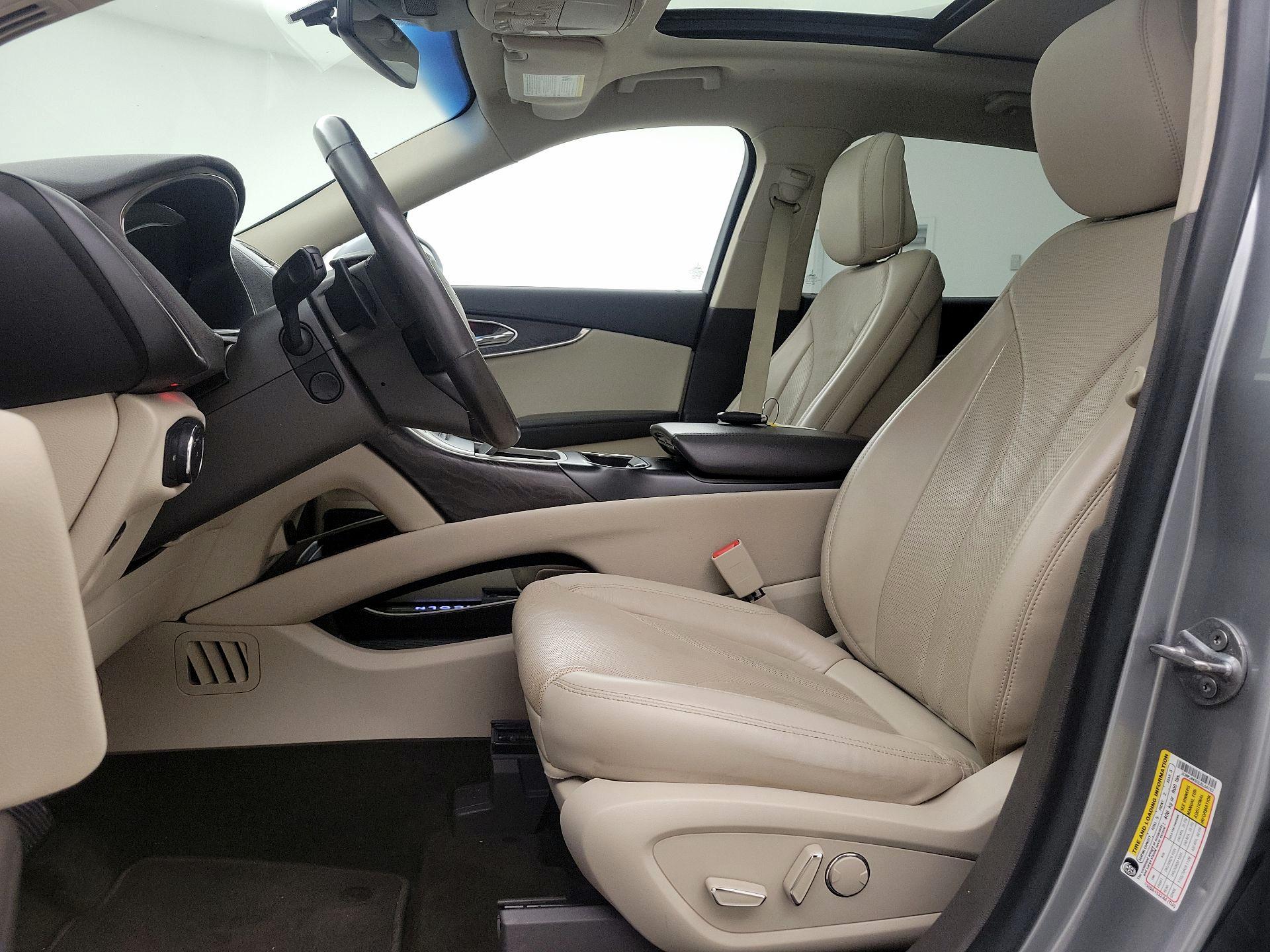 Thumbnail: 2020 Lincoln Nautilus - 11