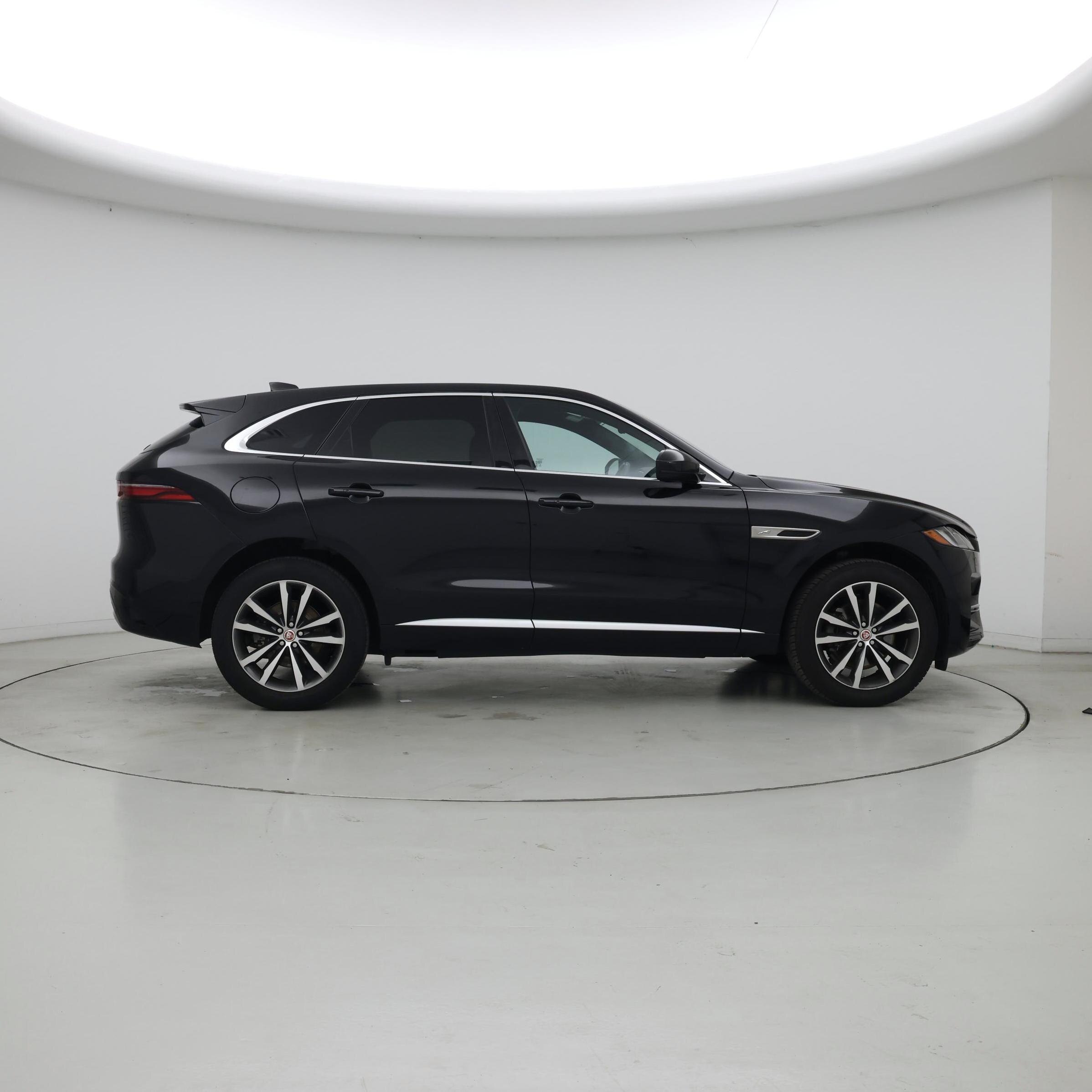 Thumbnail: 2023 Jaguar F-Pace - 7