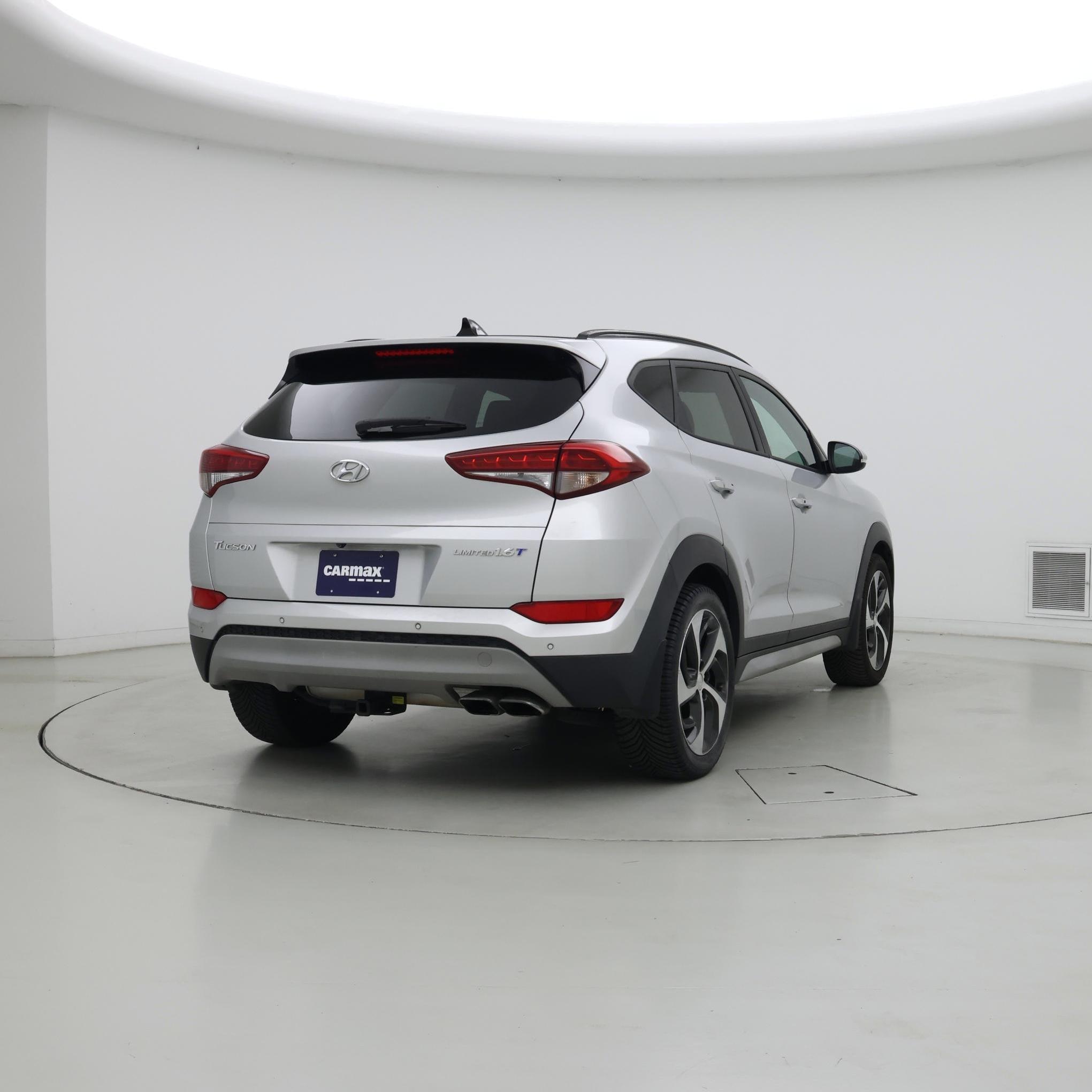 Thumbnail: 2017 Hyundai Tucson - 8