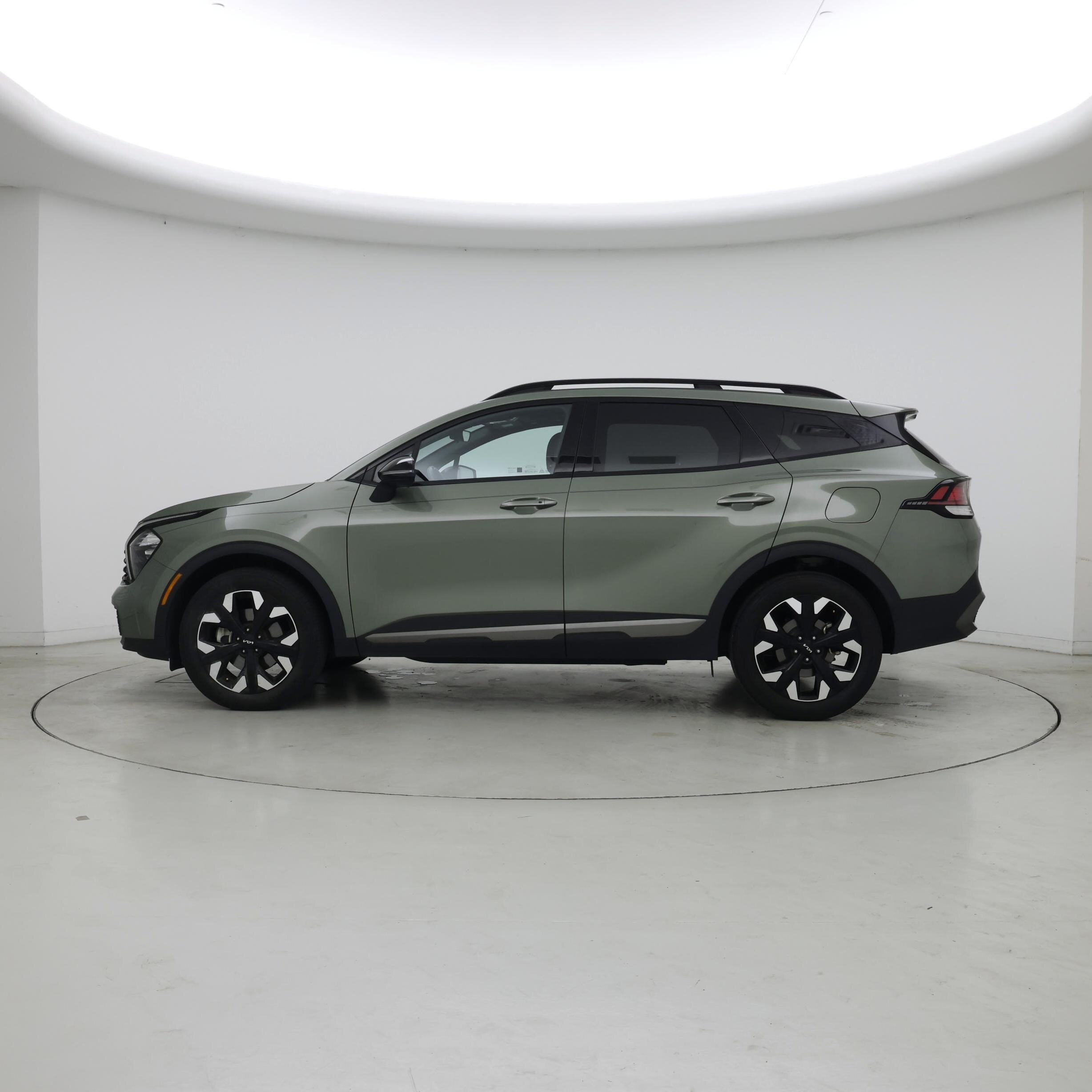 Thumbnail: 2023 Kia Sportage - 3