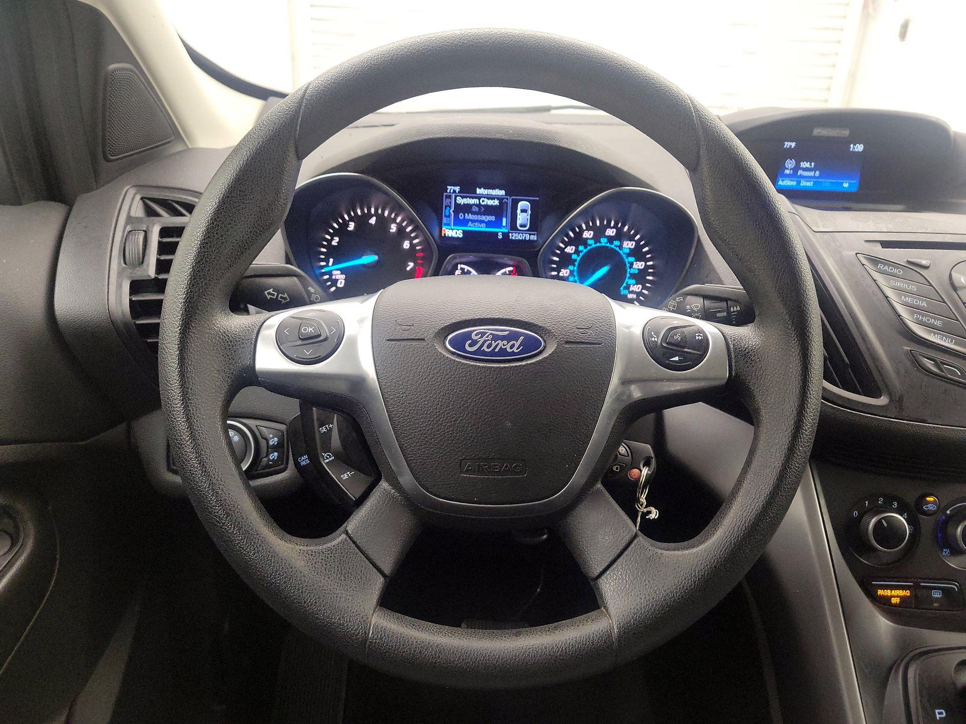Thumbnail: 2016 Ford Escape - 10