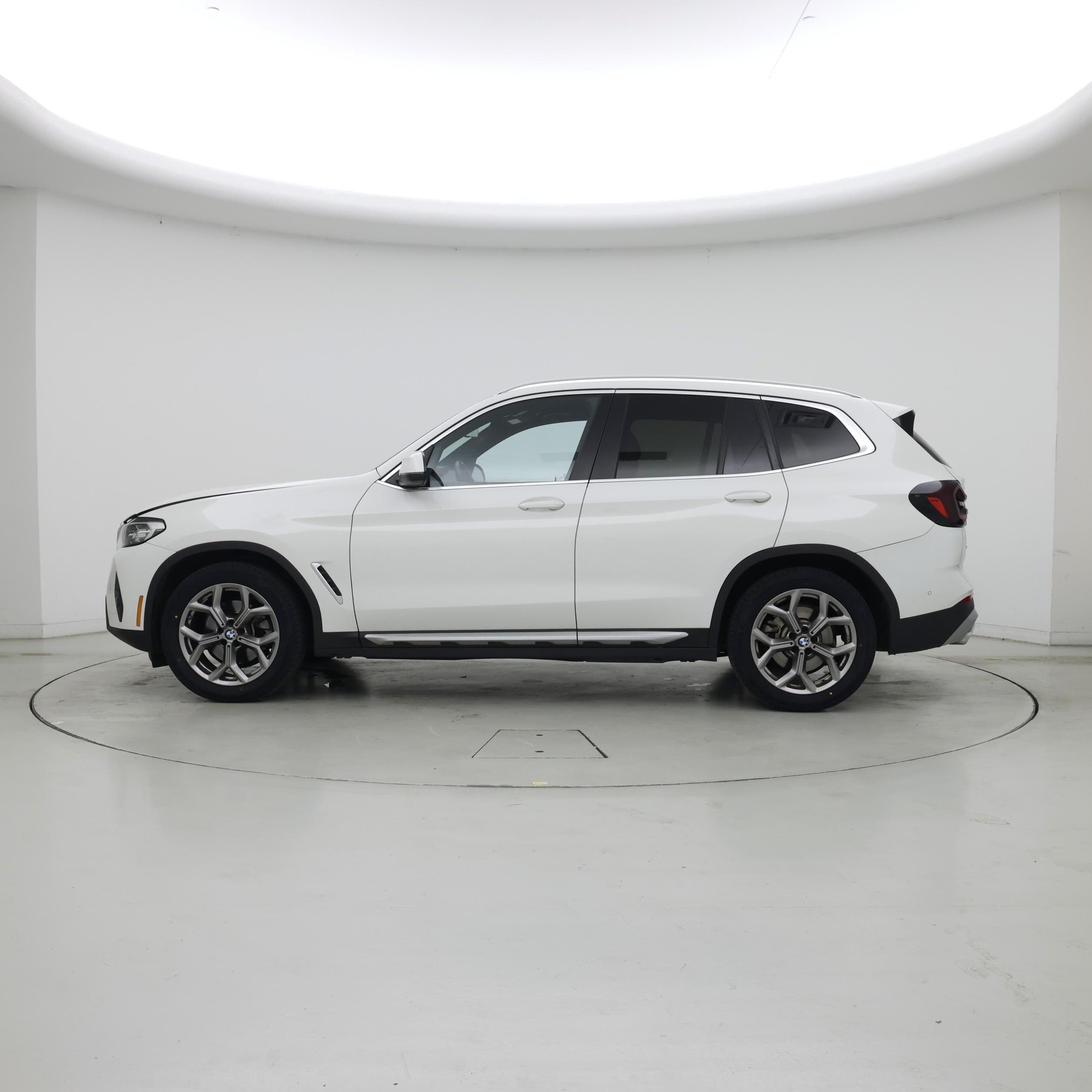 Thumbnail: 2022 BMW X3 - 3