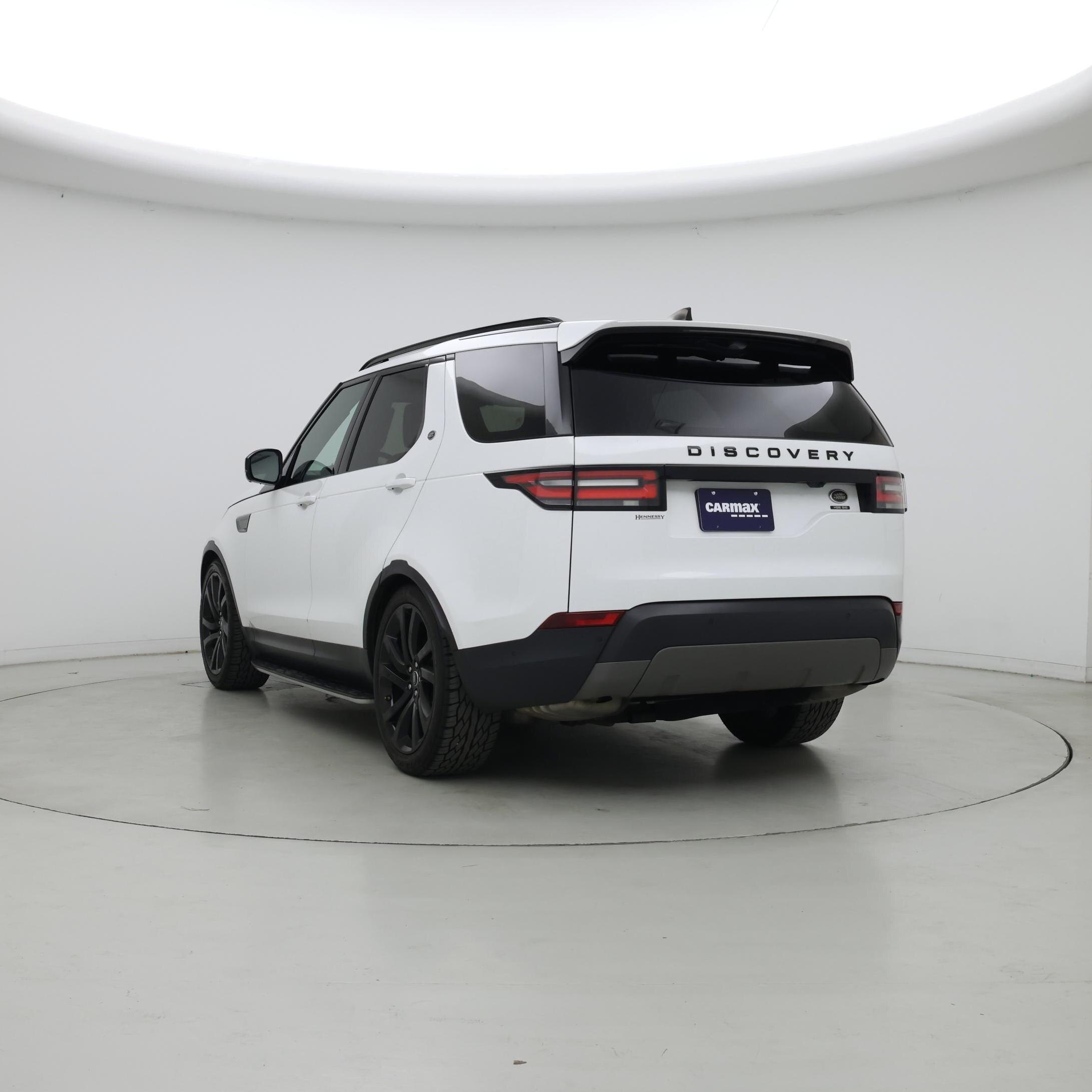Thumbnail: 2017 Land Rover Discovery - 2
