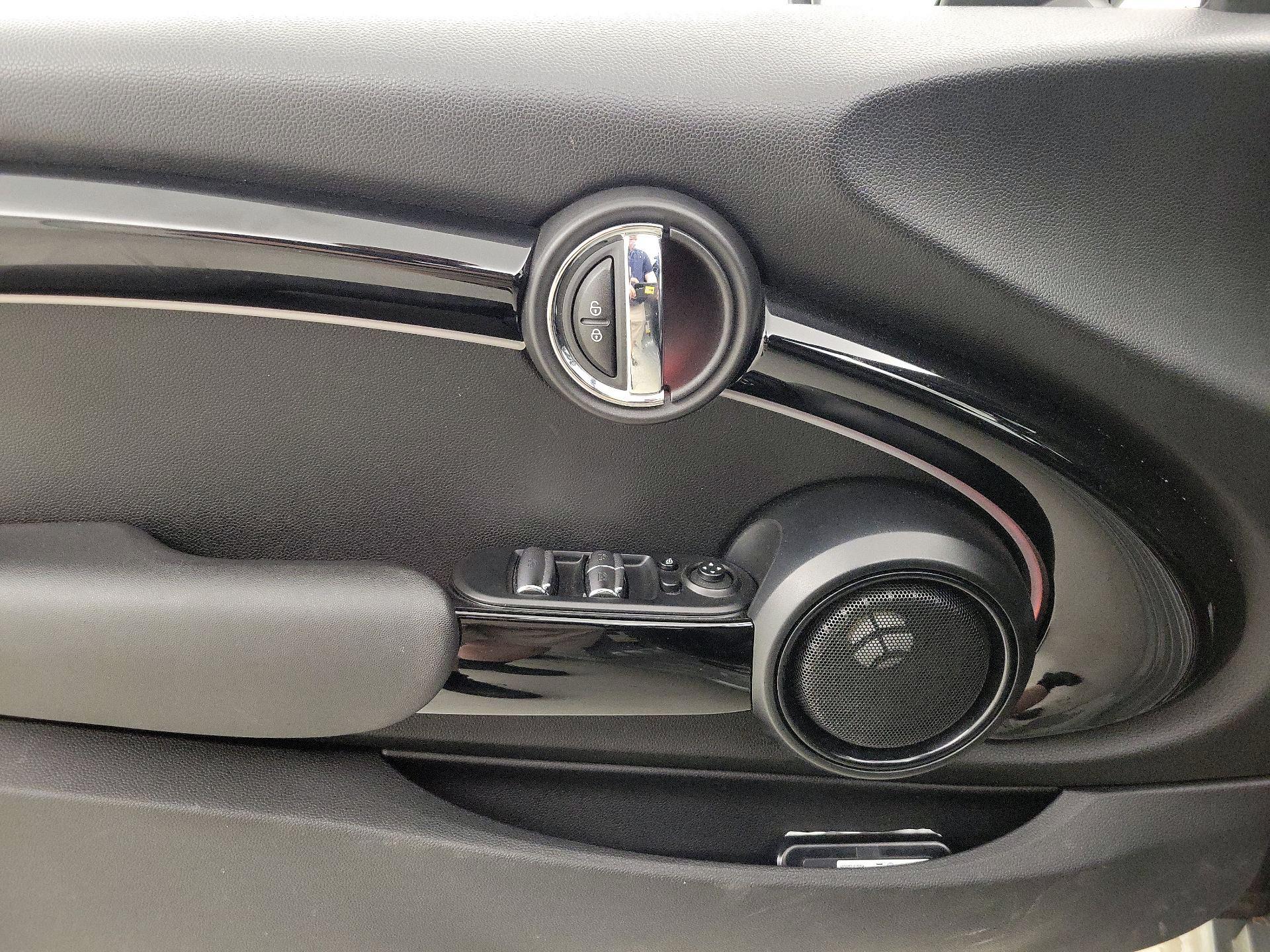Thumbnail: 2016 MINI Cooper - 12