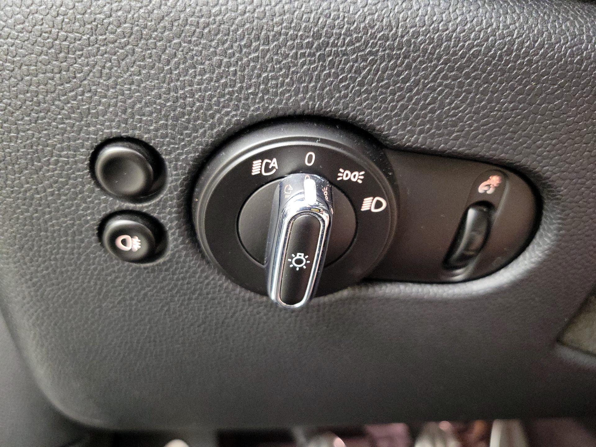 Thumbnail: 2016 MINI Cooper - 13