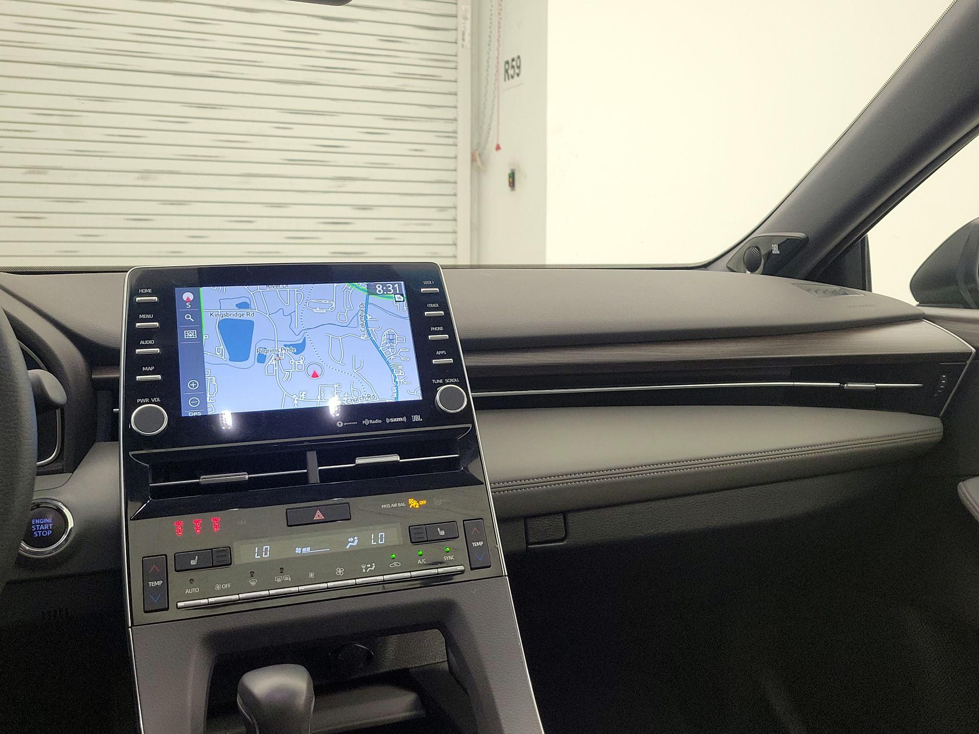 Thumbnail: 2021 Toyota Avalon - 9