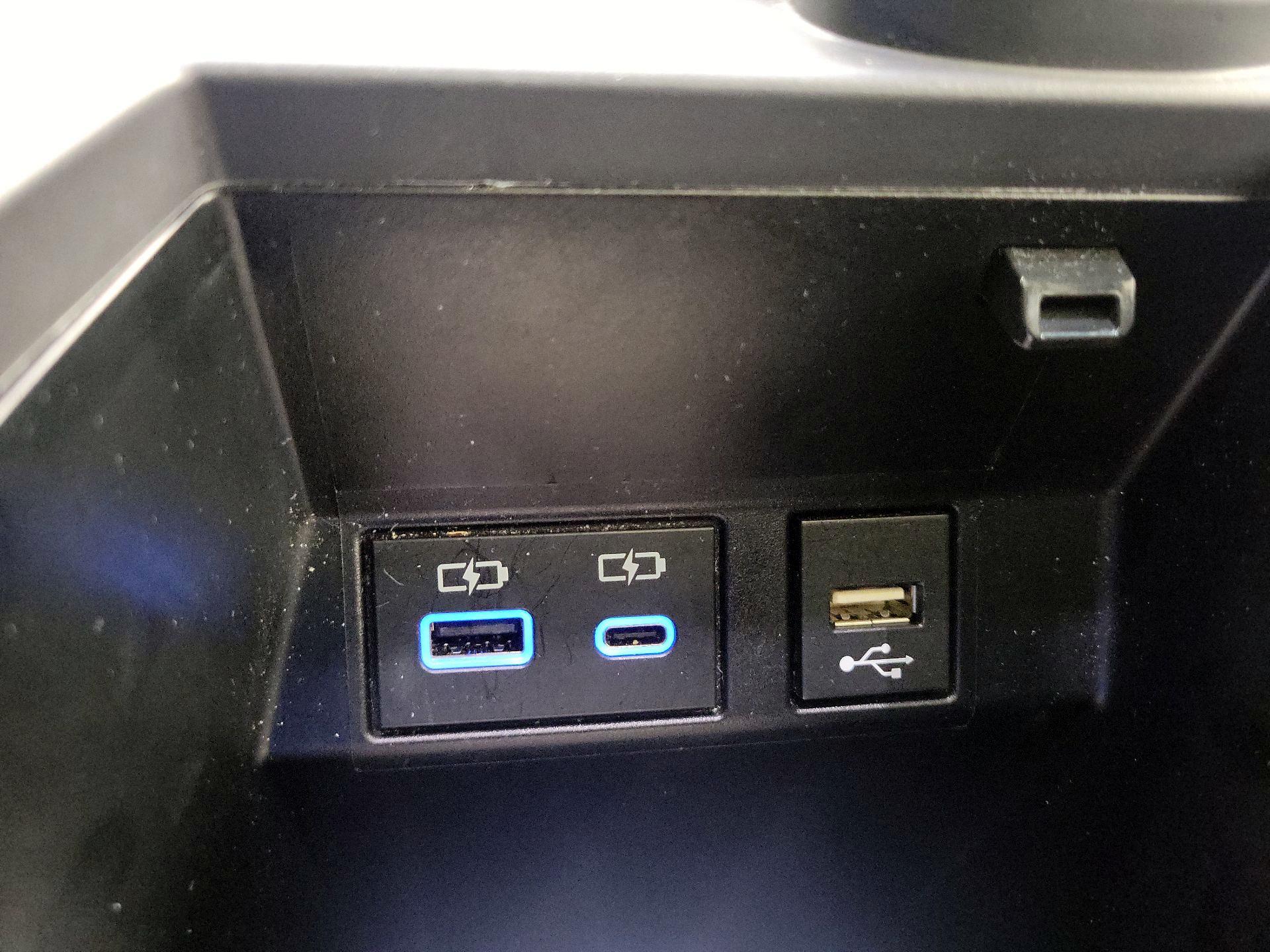 Thumbnail: 2021 Toyota Avalon - 19