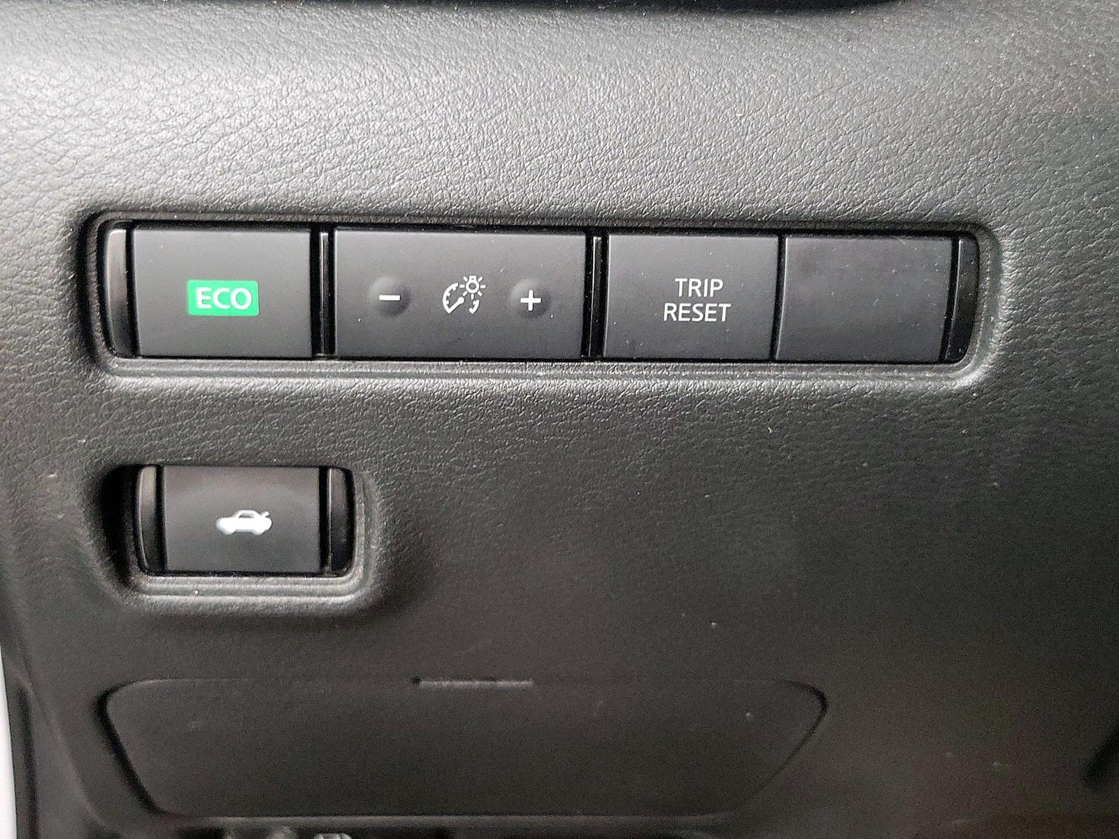 2021 Nissan Sentra SV - Photo 14