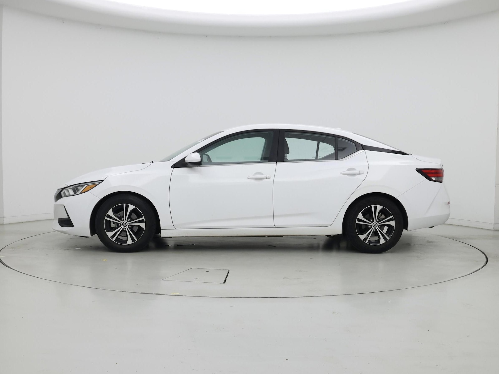 2021 Nissan Sentra SV - Photo 4
