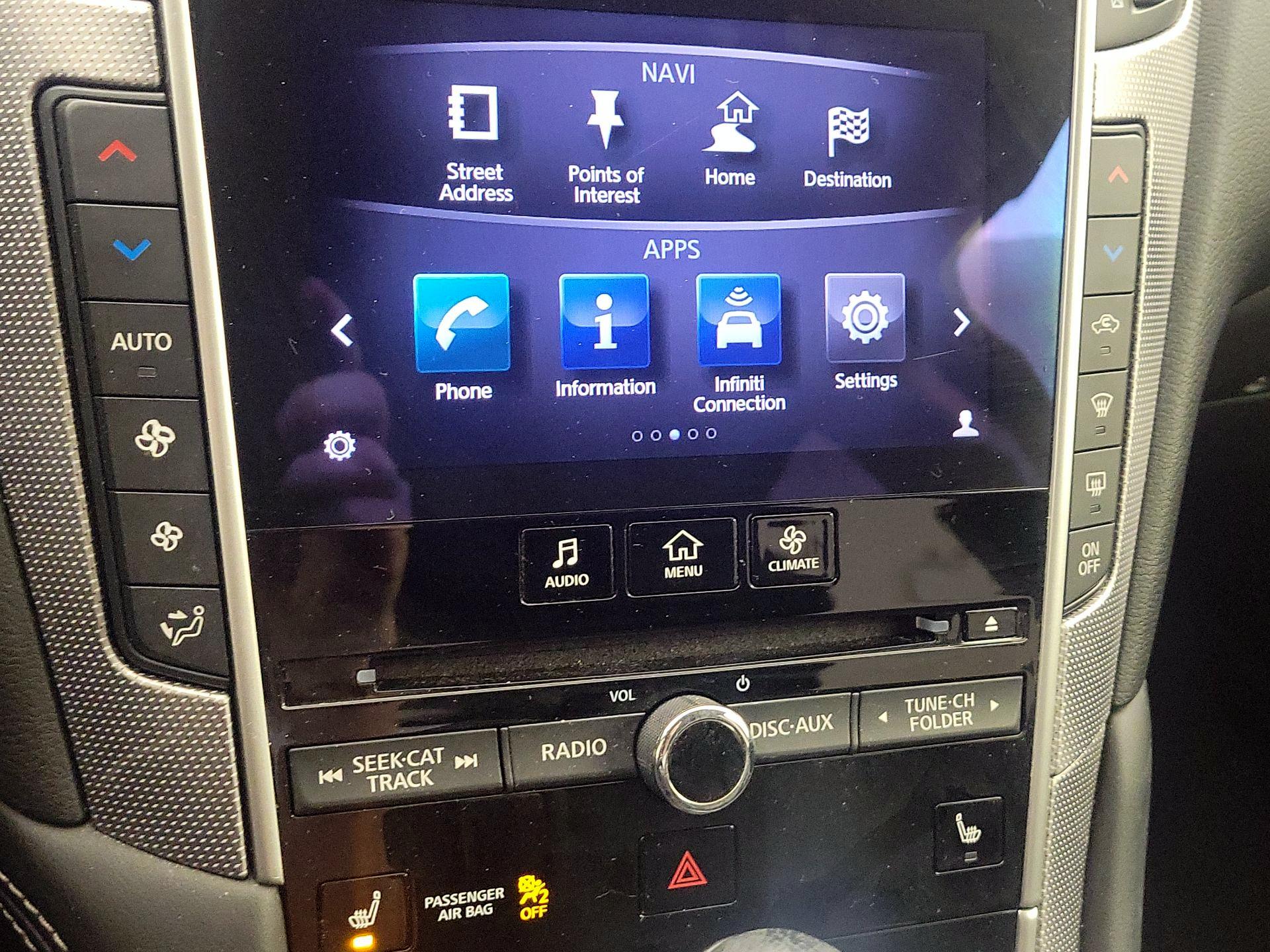 Thumbnail: 2015 INFINITI Q50 - 17